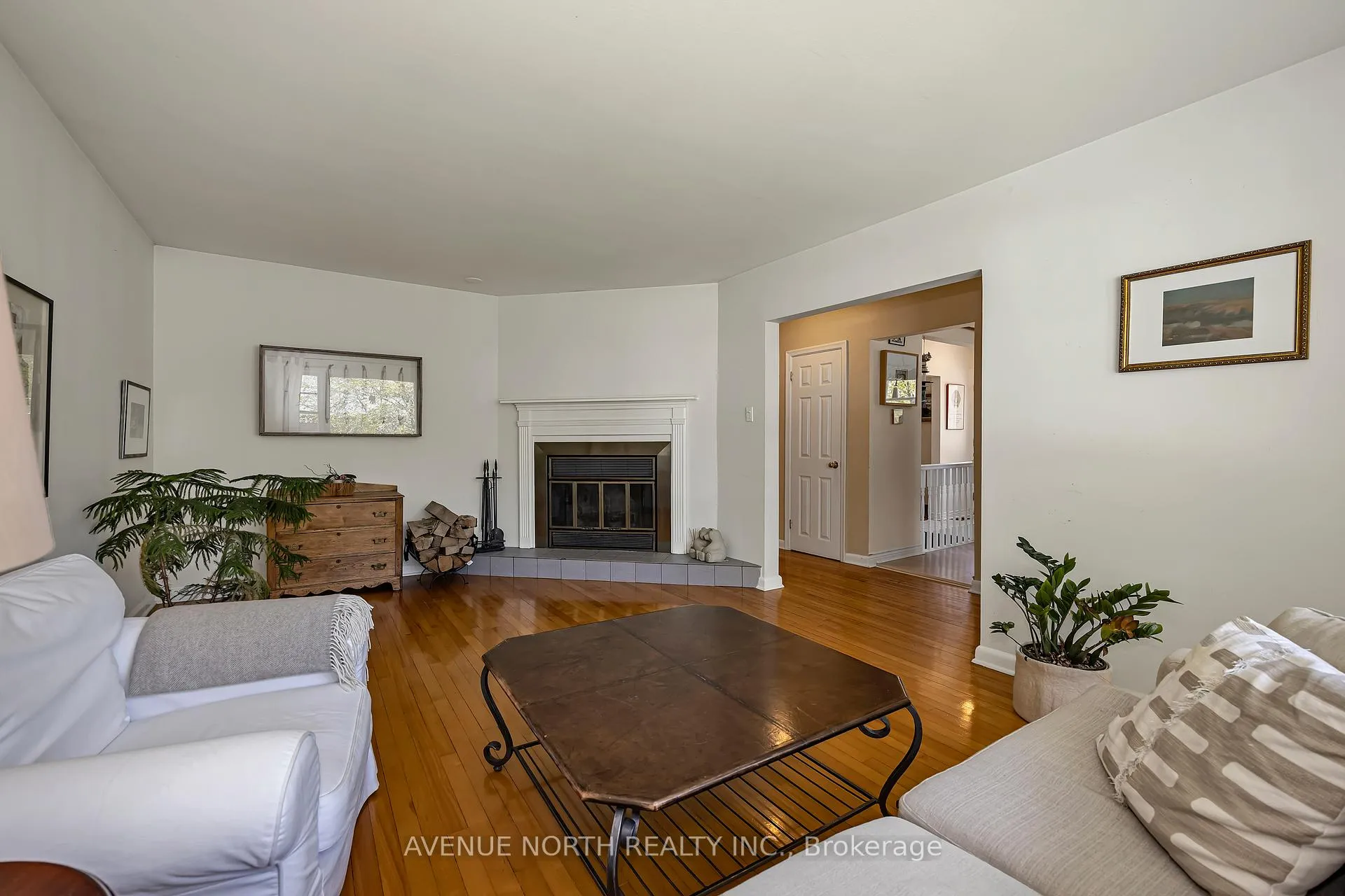 Photo 10 of 934 Weston Drive, Ottawa, Elmvale Acres/Urbandale — HOMEH