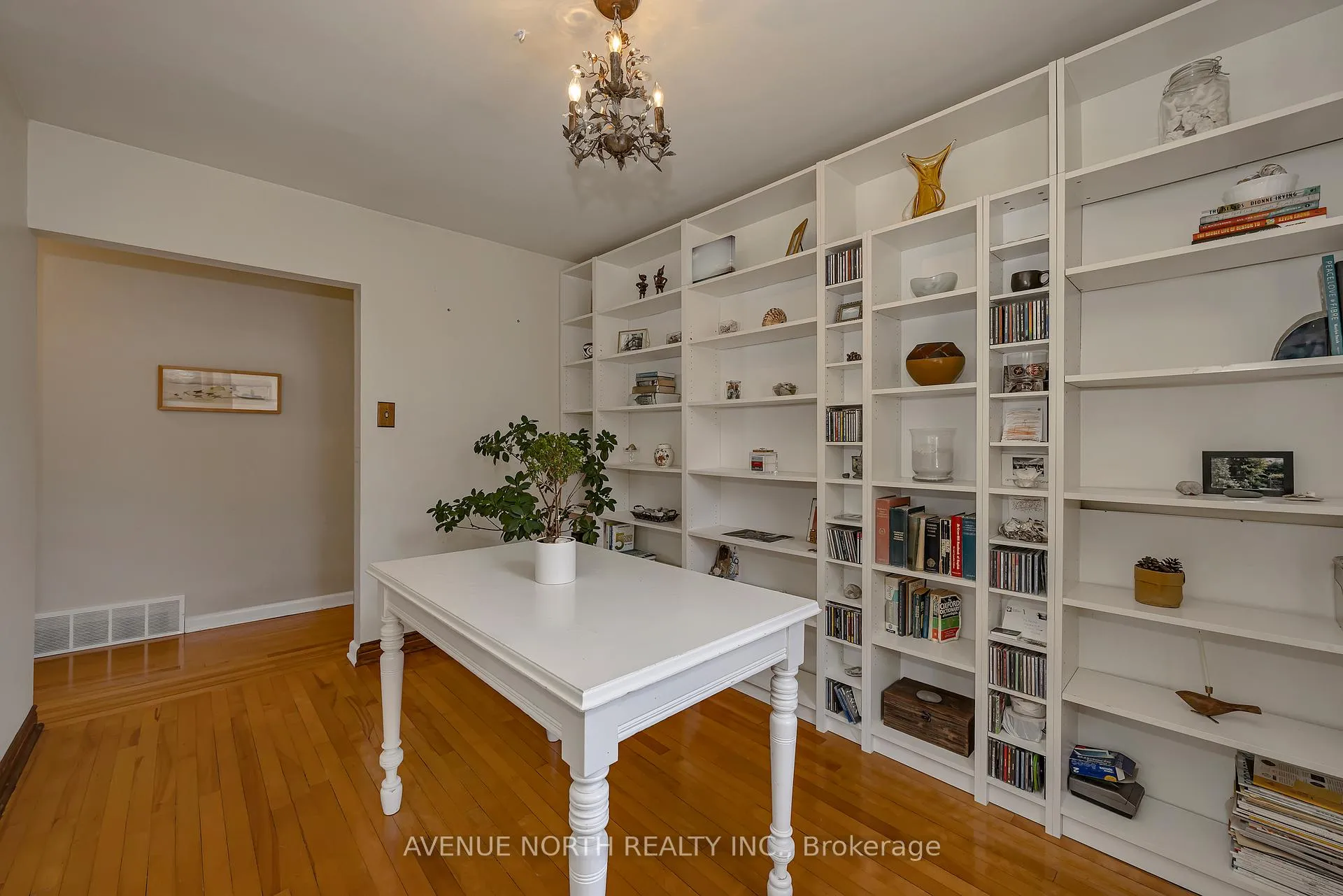 Photo 18 of 934 Weston Drive, Ottawa, Elmvale Acres/Urbandale — HOMEH
