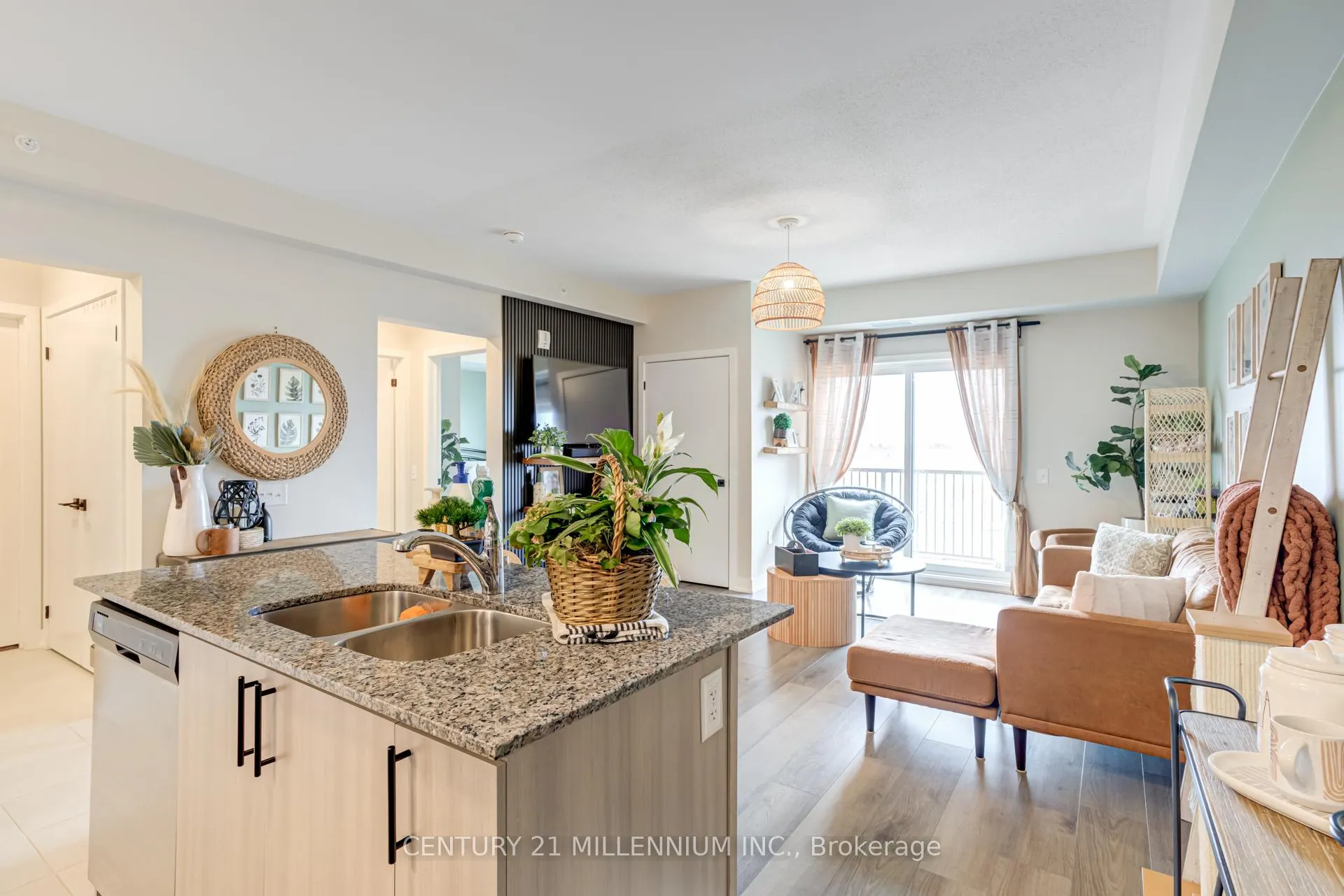 Photo 15 of Unit 606, 4 Spice Way, Barrie, Innis-Shore — HOMEH