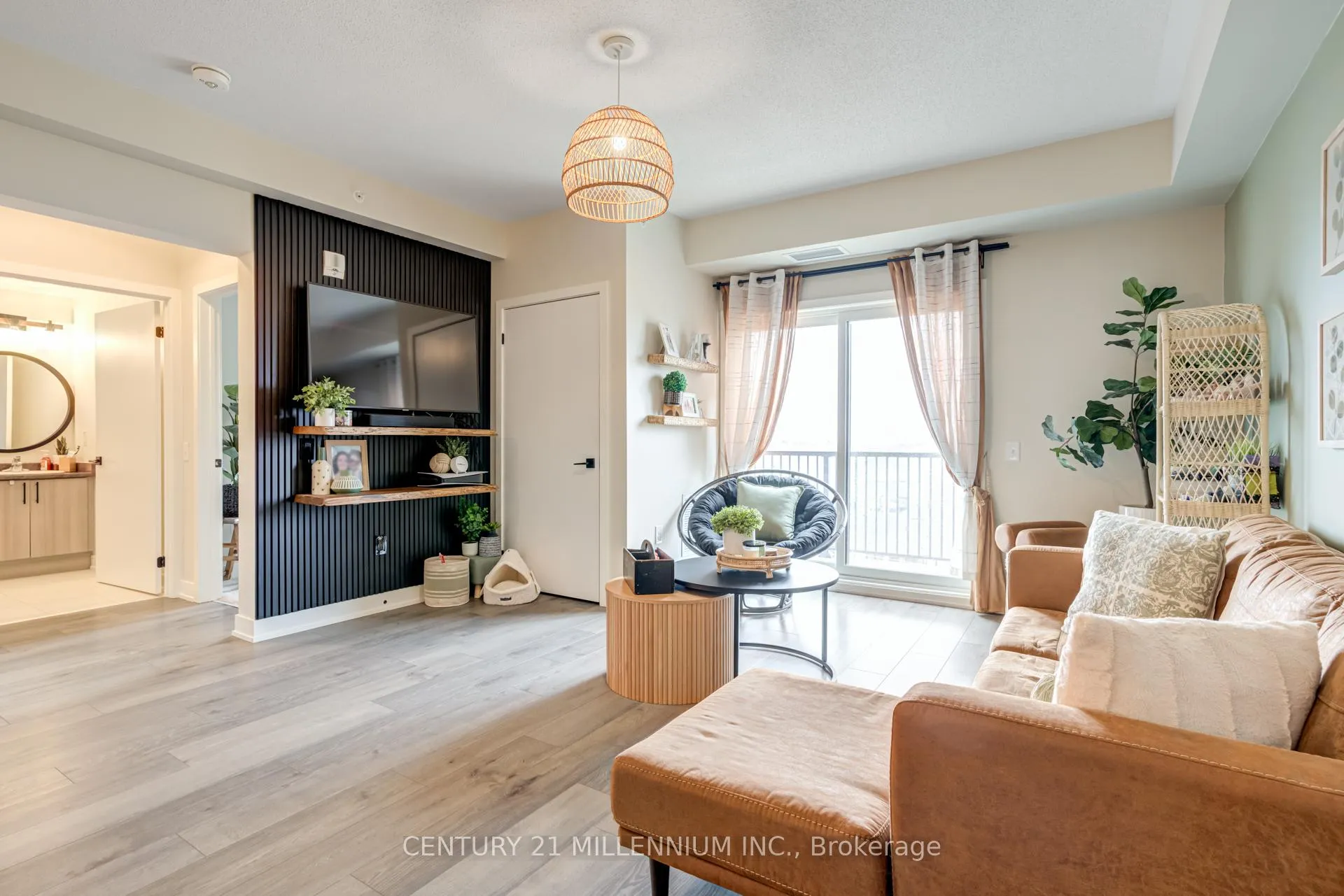 Photo 18 of Unit 606, 4 Spice Way, Barrie, Innis-Shore — HOMEH