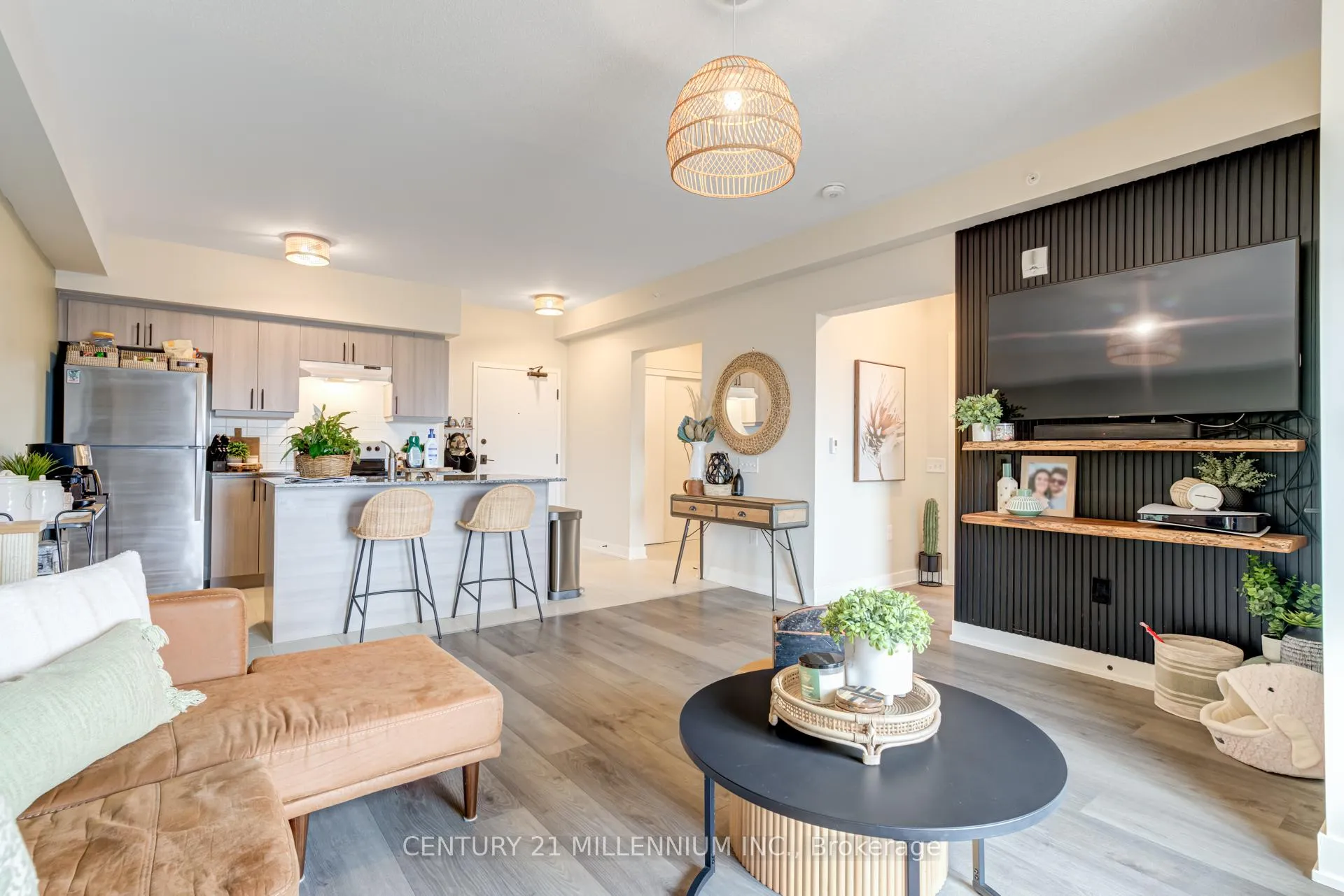 Photo 19 of Unit 606, 4 Spice Way, Barrie, Innis-Shore — HOMEH