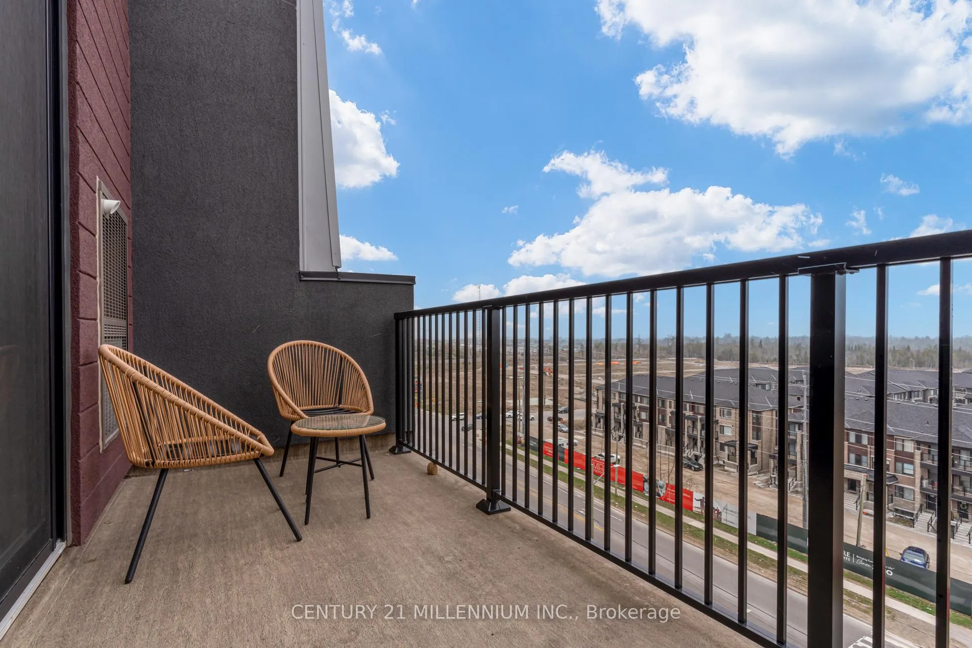 Photo 30 of Unit 606, 4 Spice Way, Barrie, Innis-Shore — HOMEH