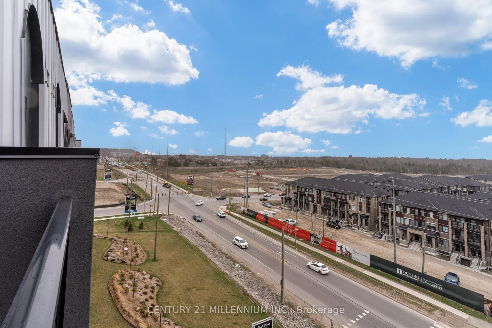 Photo 32 of Unit 606, 4 Spice Way, Barrie, Innis-Shore — HOMEH