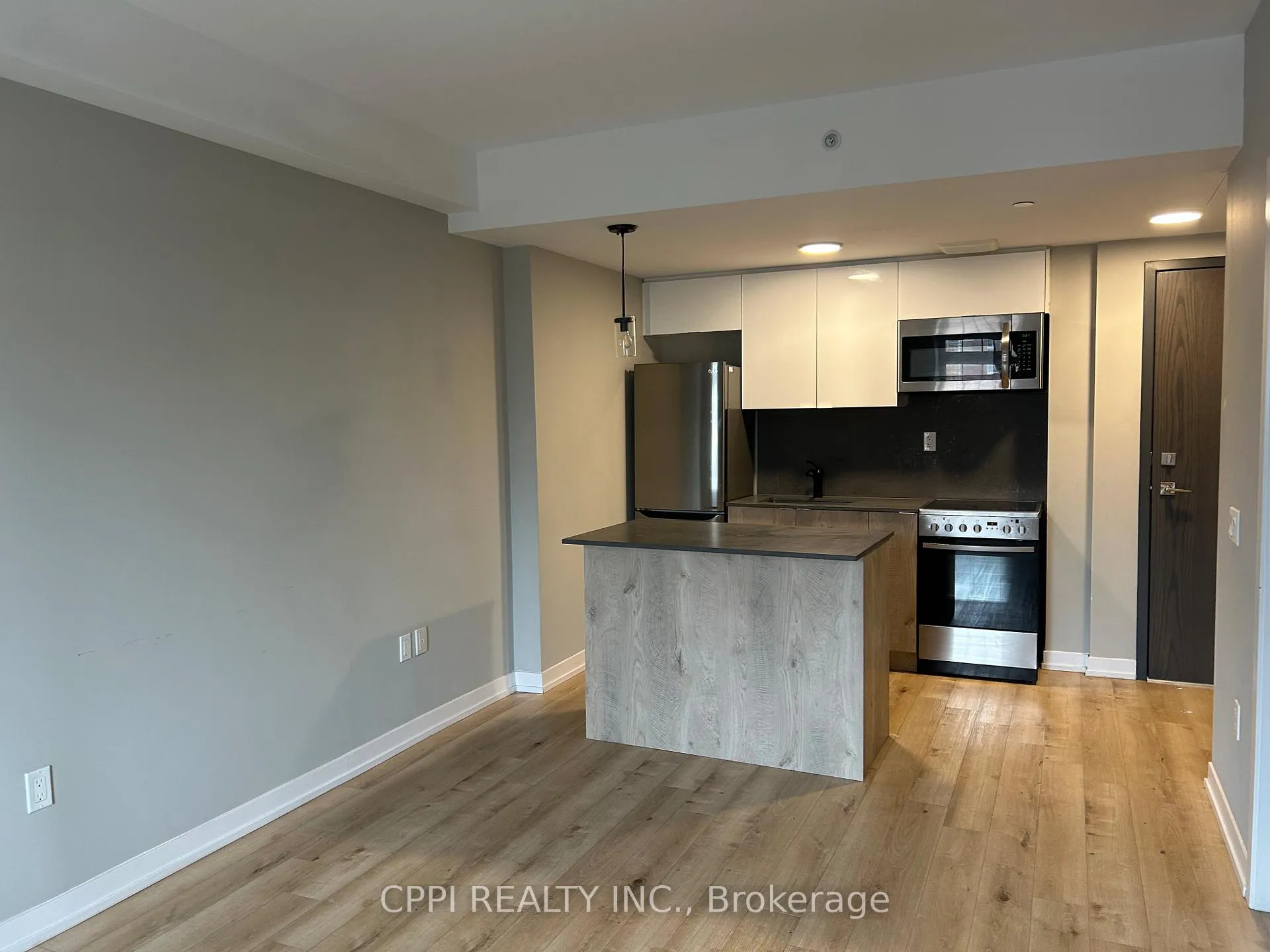 Photo 1 of Unit 404, 70 King Street E, Oshawa, Central — HOMEH