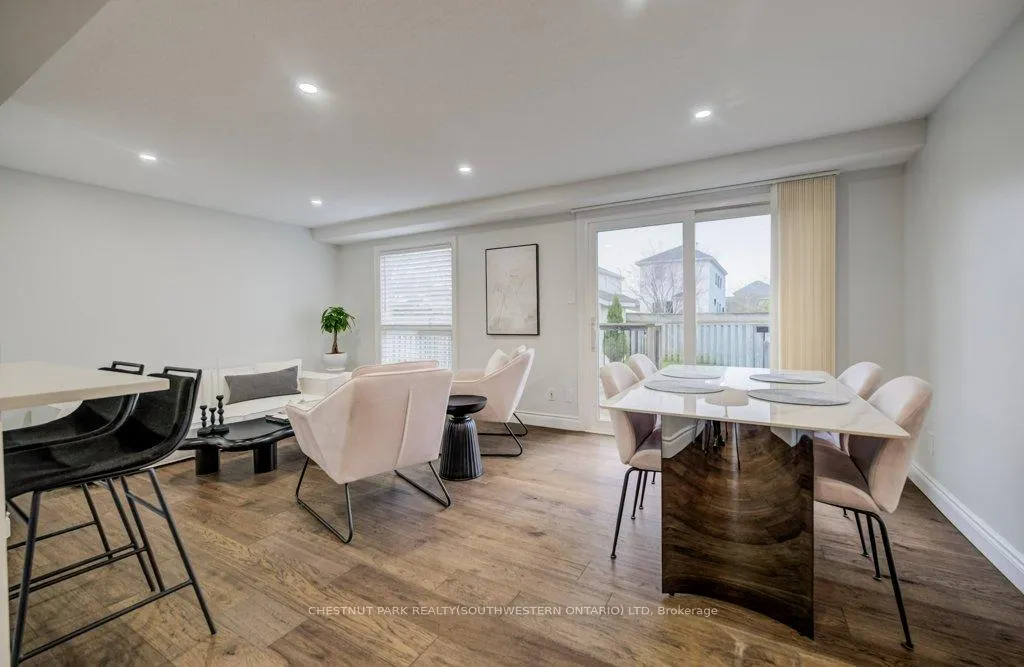 Photo 5 of 255 Highbrook Crescent W, Waterloo — HOMEH