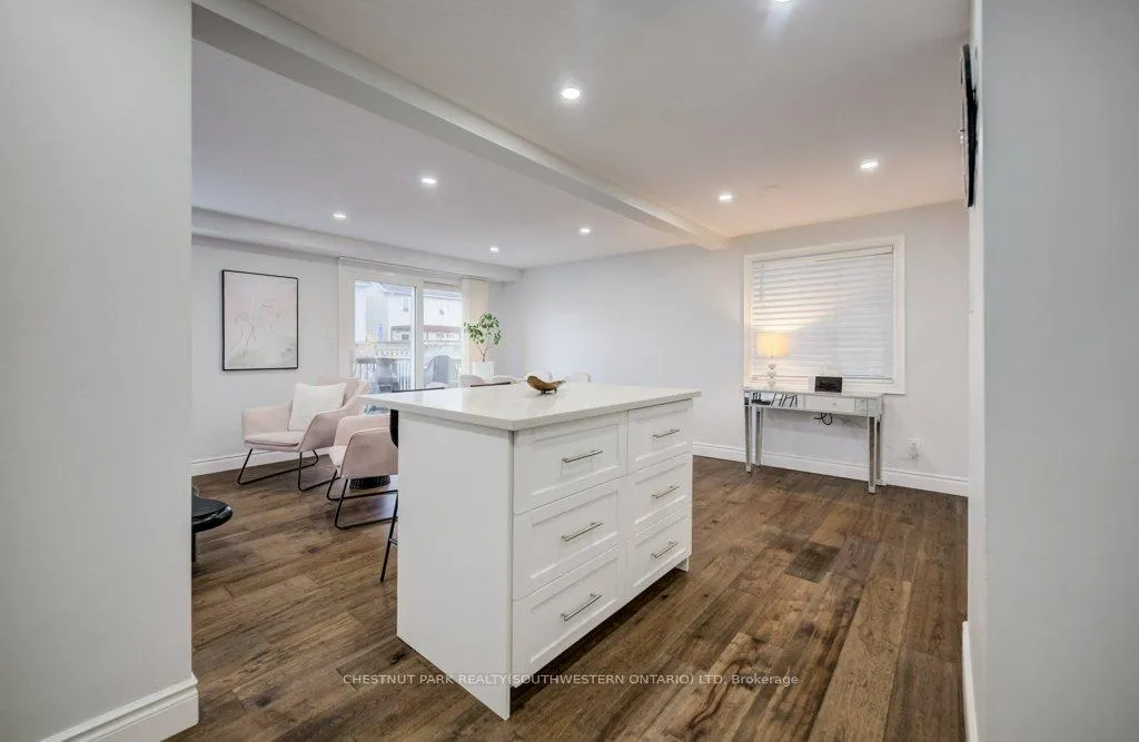 Photo 10 of 255 Highbrook Crescent W, Waterloo — HOMEH