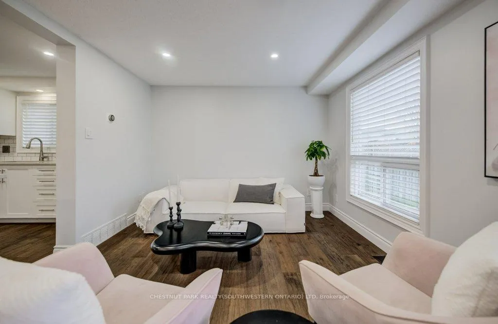Photo 14 of 255 Highbrook Crescent W, Waterloo — HOMEH