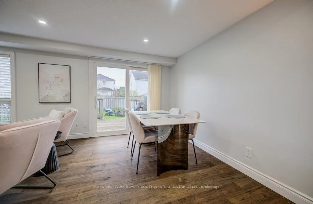 Photo 16 of 255 Highbrook Crescent W, Waterloo — HOMEH
