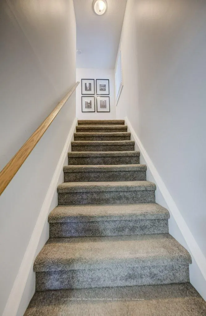 Photo 19 of 255 Highbrook Crescent W, Waterloo — HOMEH
