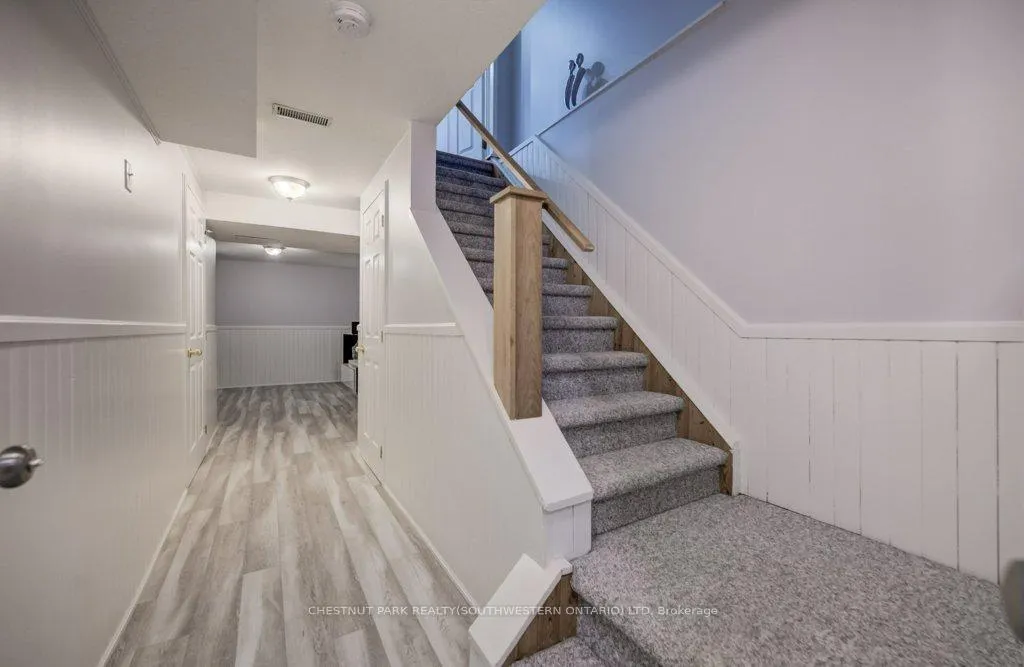 Photo 30 of 255 Highbrook Crescent W, Waterloo — HOMEH