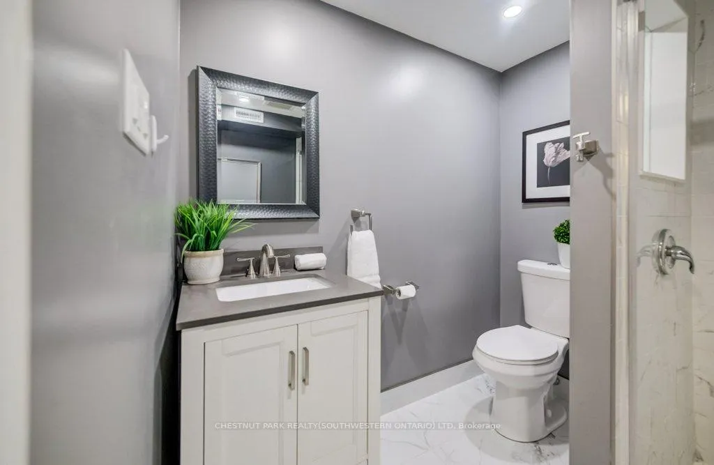 Photo 34 of 255 Highbrook Crescent W, Waterloo — HOMEH