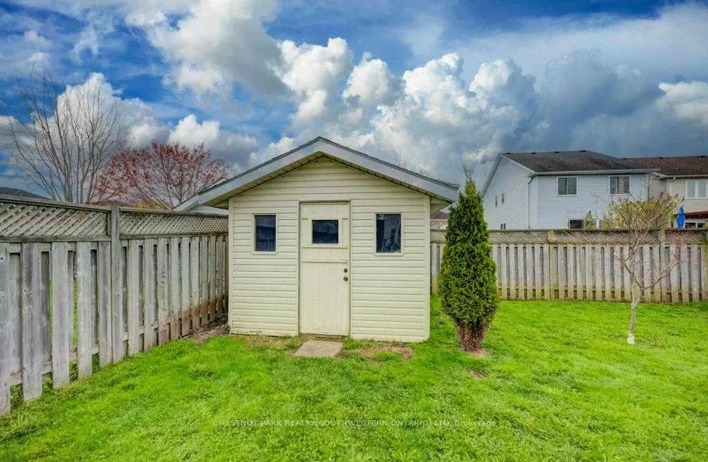 Photo 42 of 255 Highbrook Crescent W, Waterloo — HOMEH
