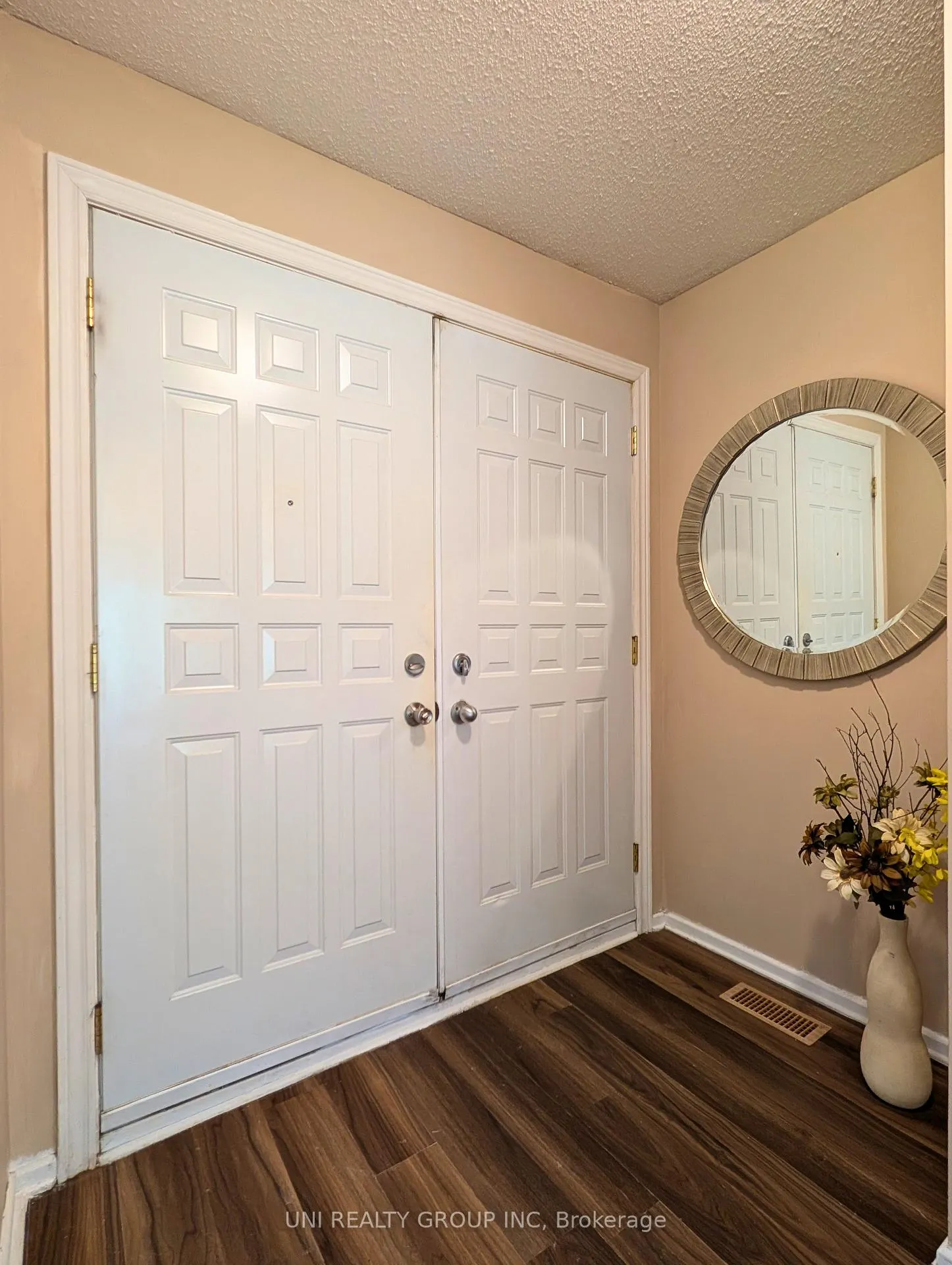 Photo 2 of Unit 166, 3290 Southgate Road, Ottawa, South Keys — HOMEH
