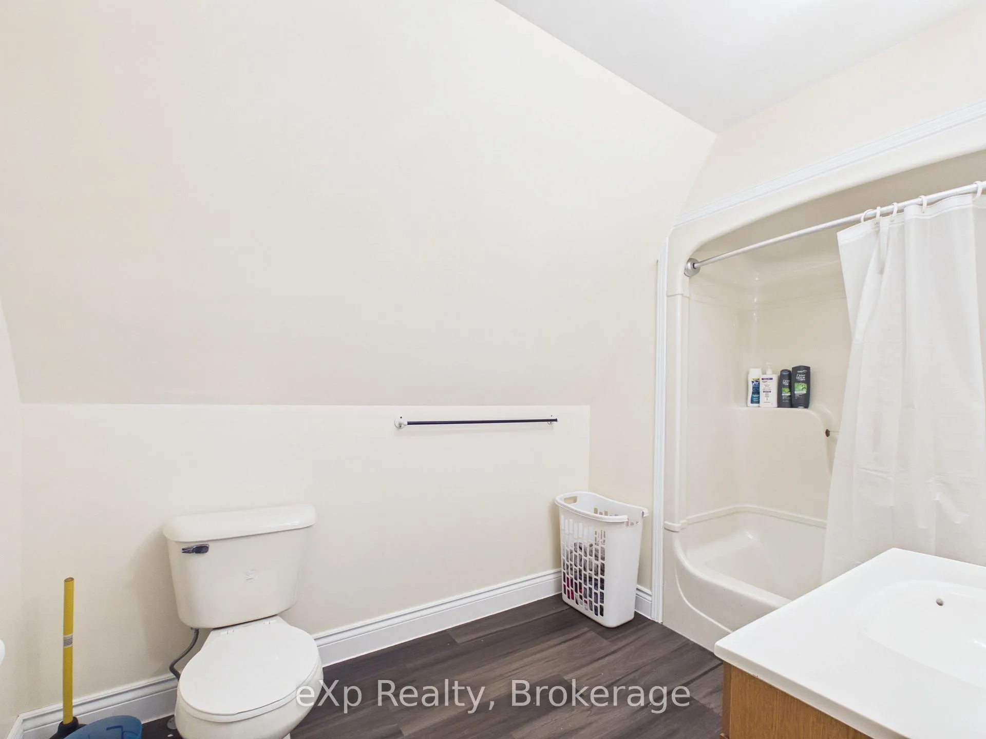 Photo 18 of 569 Louisa Street, West Grey — HOMEH