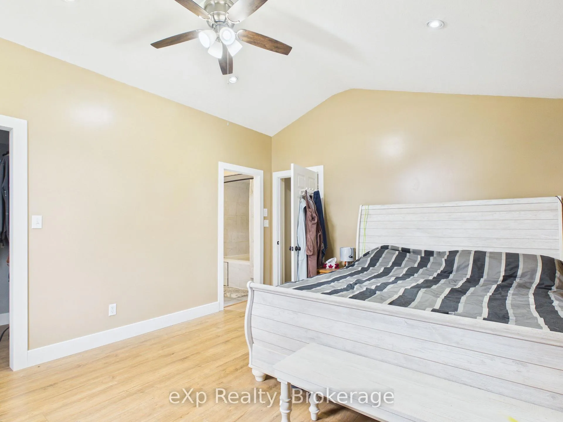 Photo 25 of 569 Louisa Street, West Grey — HOMEH