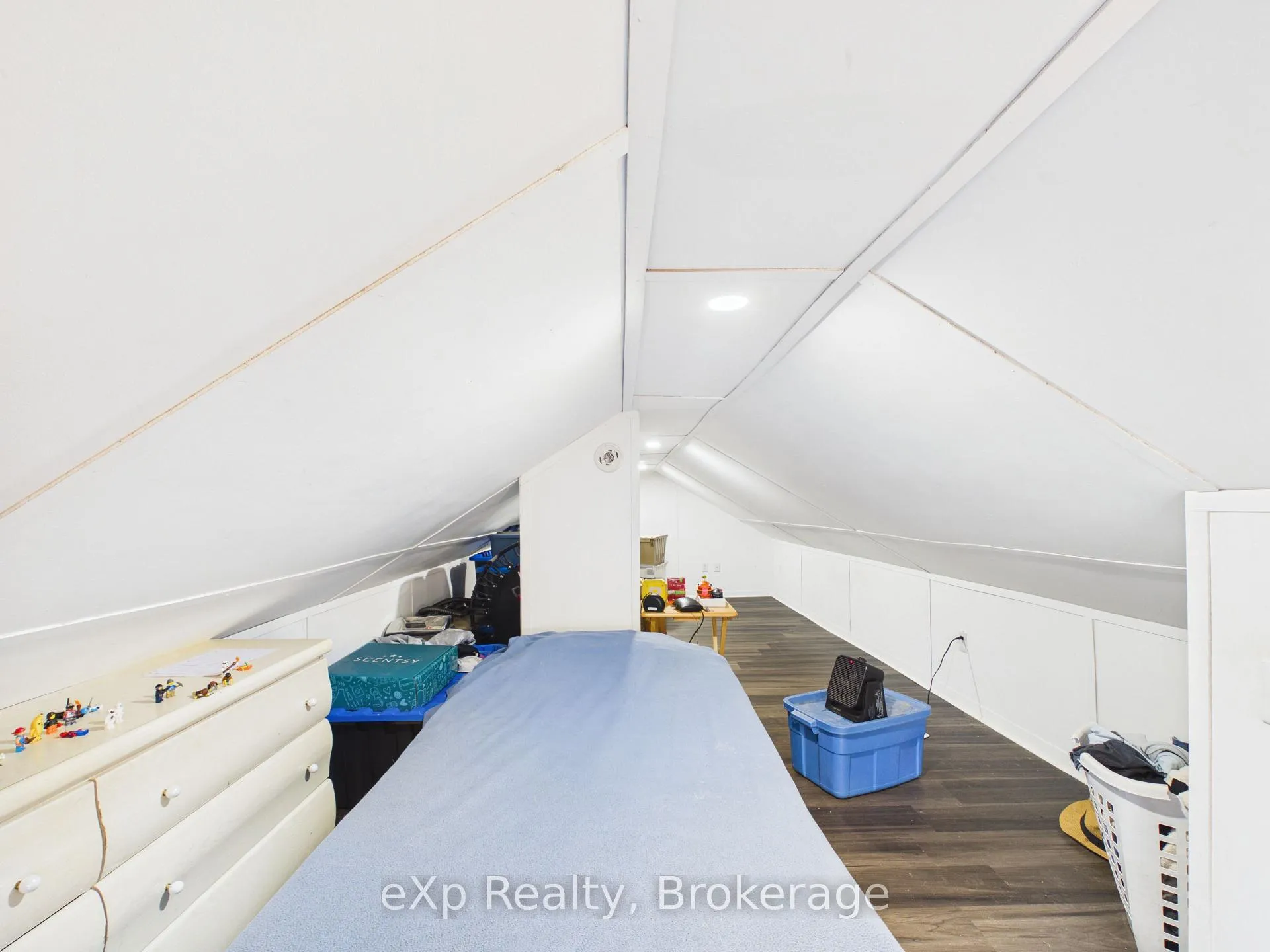 Photo 30 of 569 Louisa Street, West Grey — HOMEH