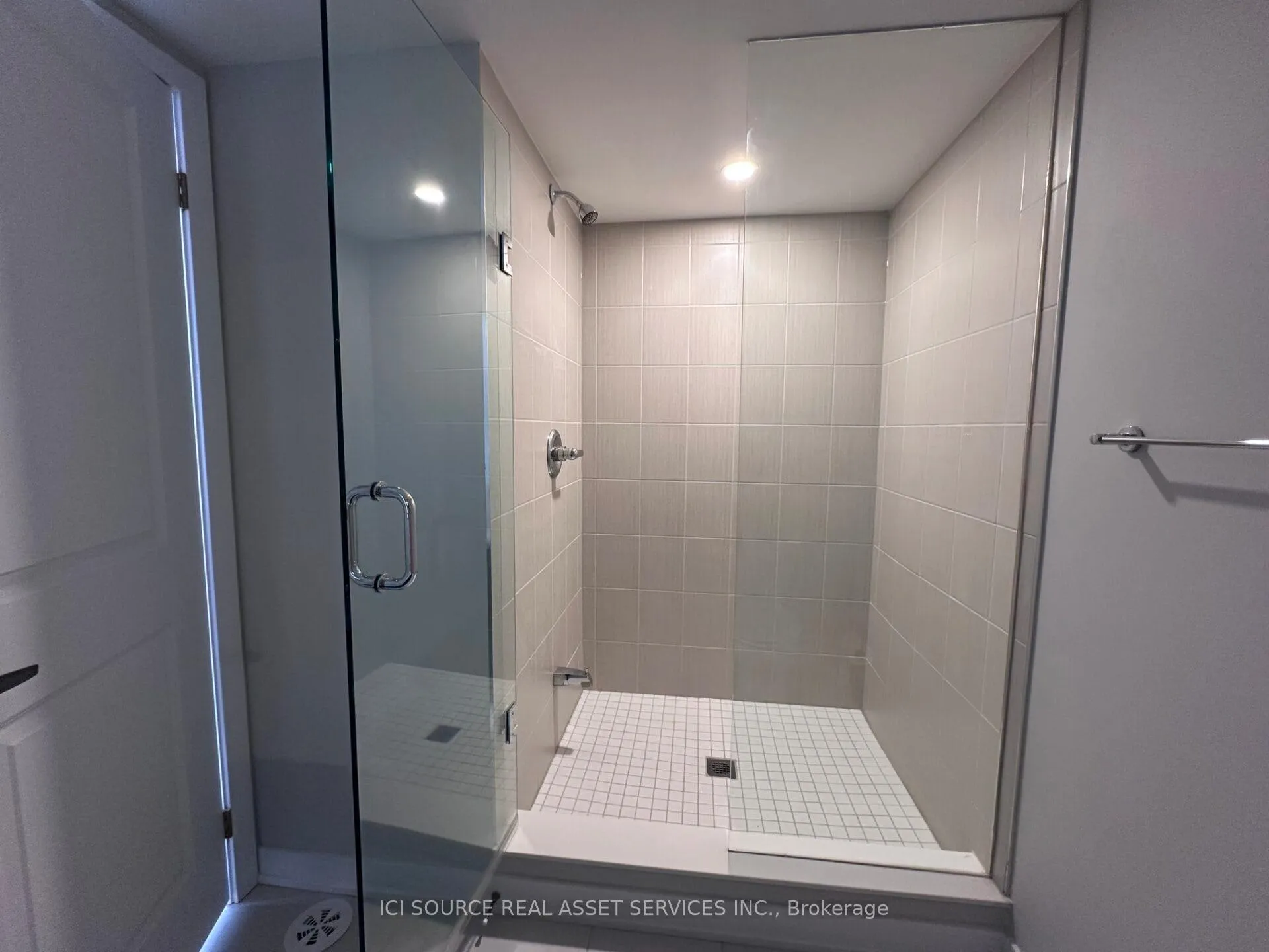 Photo 18 of 83 York Downs Boulevard, Markham, Angus Glen — HOMEH