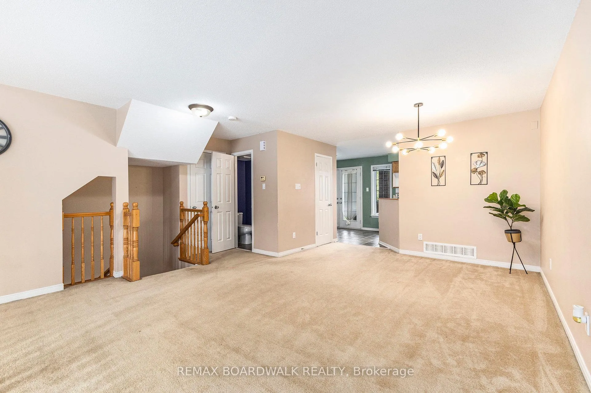 Photo 3 of Unit 169, 70 Edenvale Drive, Ottawa, Kanata - Beaverbrook — HOMEH