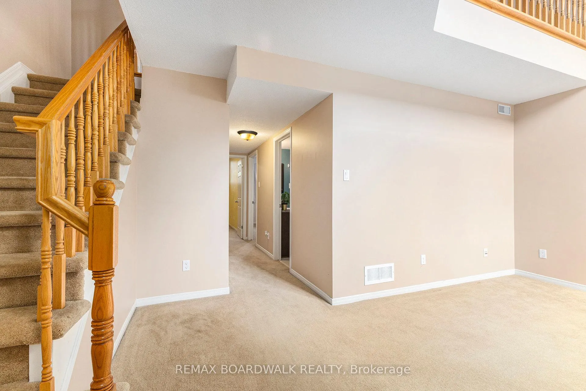 Photo 13 of Unit 169, 70 Edenvale Drive, Ottawa, Kanata - Beaverbrook — HOMEH