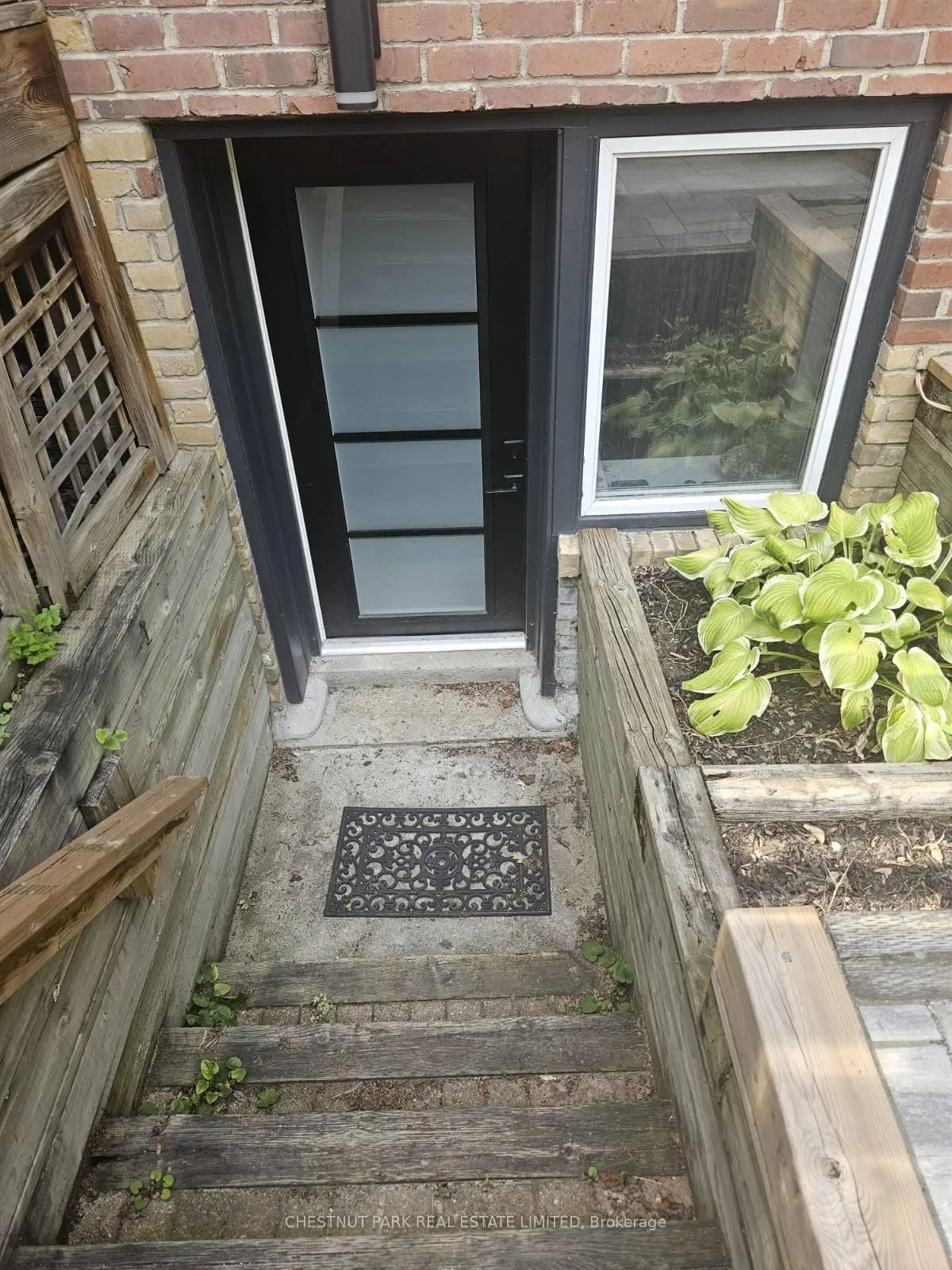Photo 3 of Unit Lower, 10 Wroxeter Avenue, Toronto, North Riverdale — HOMEH