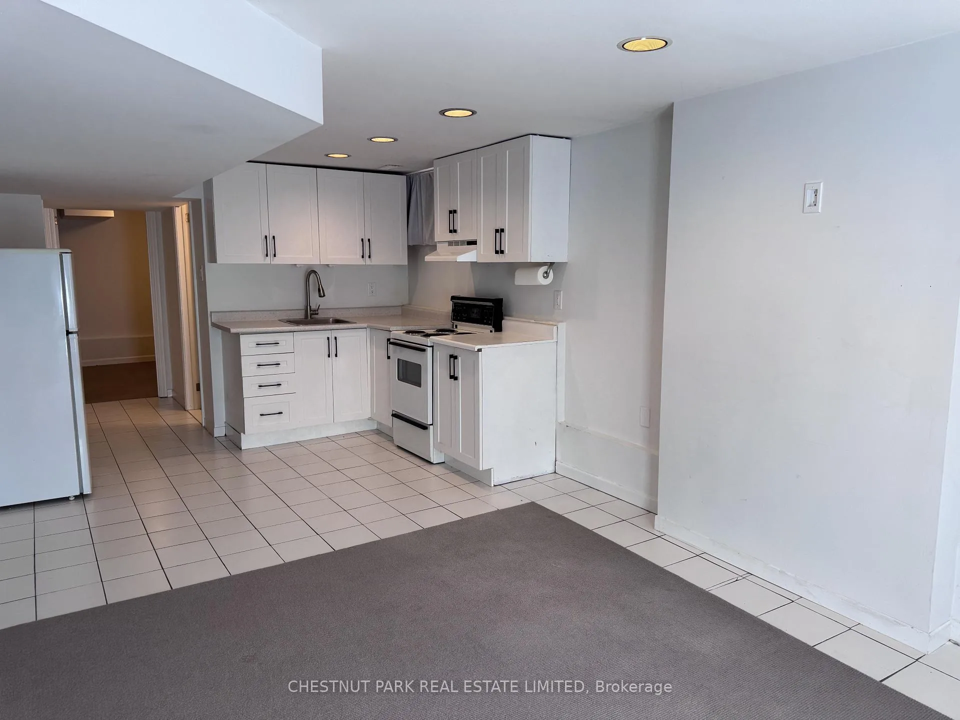 Photo 9 of Unit Lower, 10 Wroxeter Avenue, Toronto, North Riverdale — HOMEH