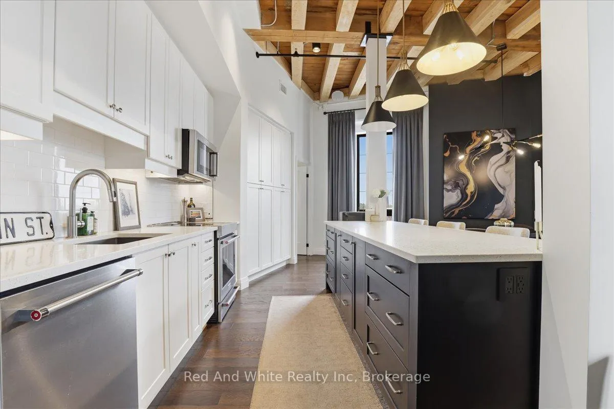 Photo 6 of Unit 303, 19 Guelph Avenue, Cambridge, Hespeler Village — HOMEH
