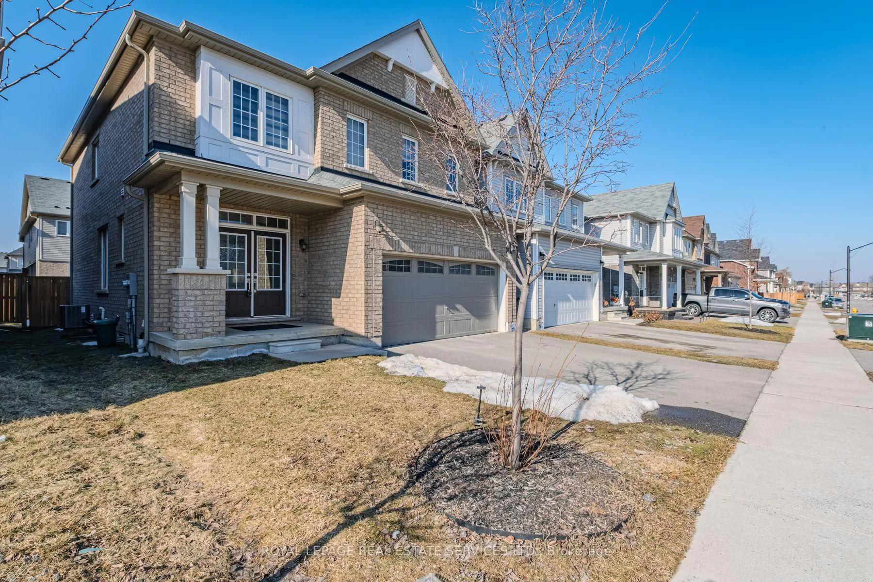 Photo 3 of 76 Cooke Avenue, Brantford, Shellard Lane — HOMEH