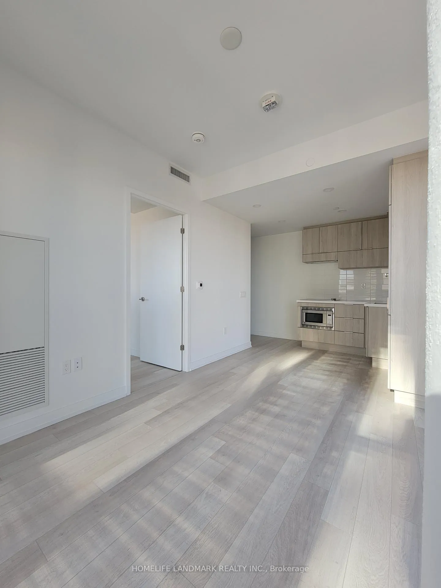 Photo 10 of Unit 2908, 39 Roehampton Avenue, Toronto, Mount Pleasant West — HOMEH