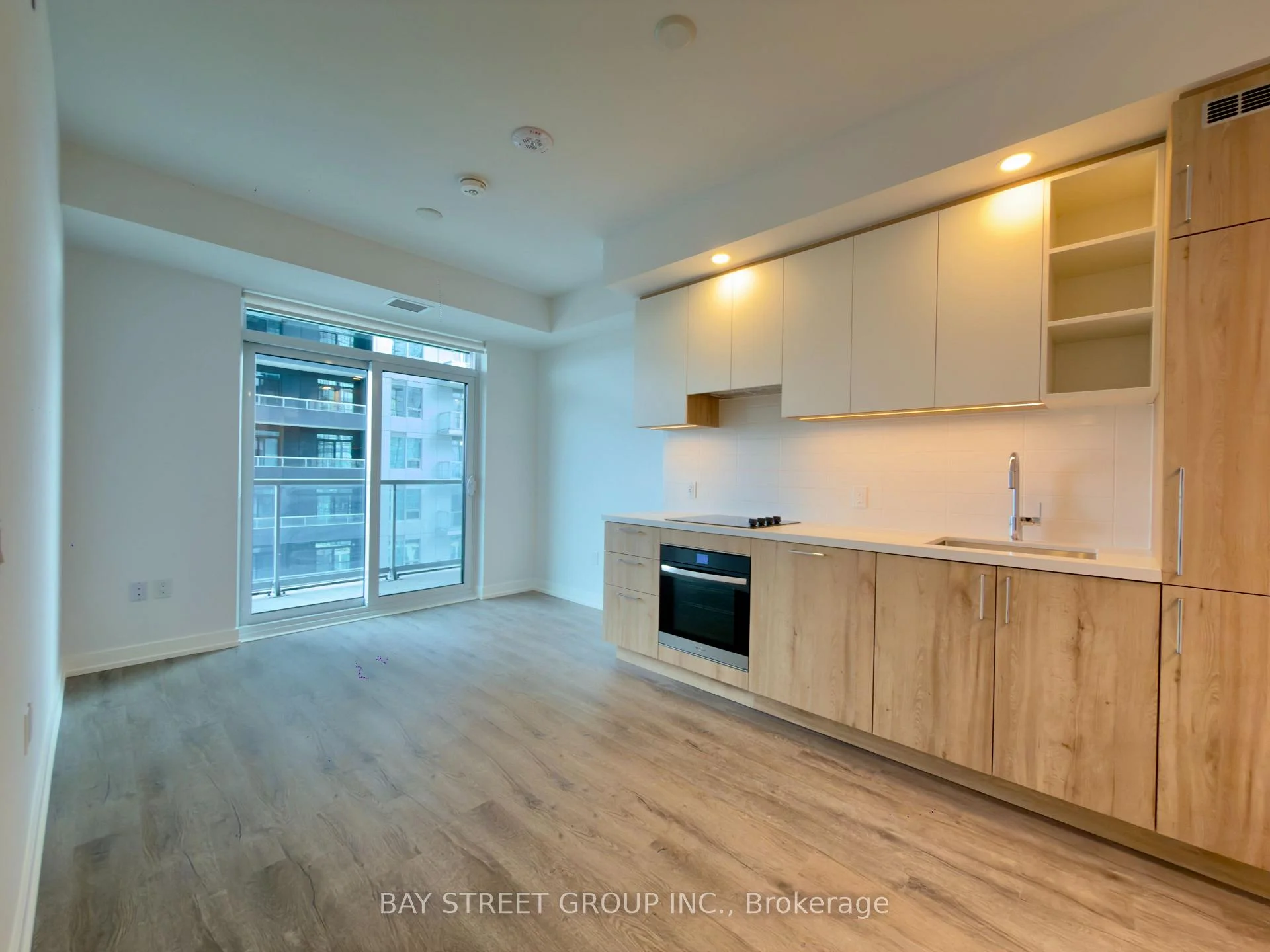 Photo 11 of Unit 1107, 2851 Highway 7 Road, Vaughan, Vaughan Corporate Centre — HOMEH