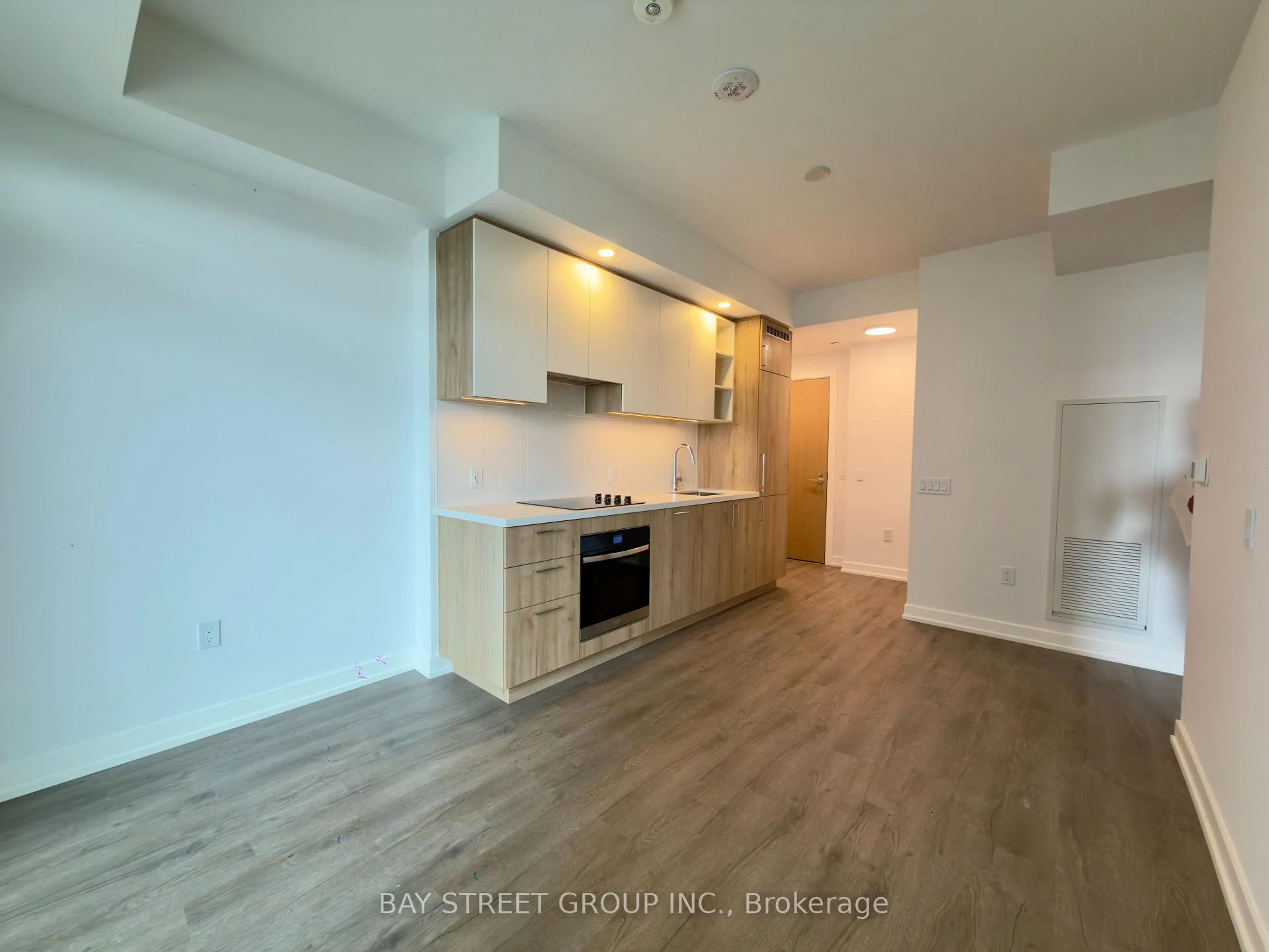 Photo 12 of Unit 1107, 2851 Highway 7 Road, Vaughan, Vaughan Corporate Centre — HOMEH