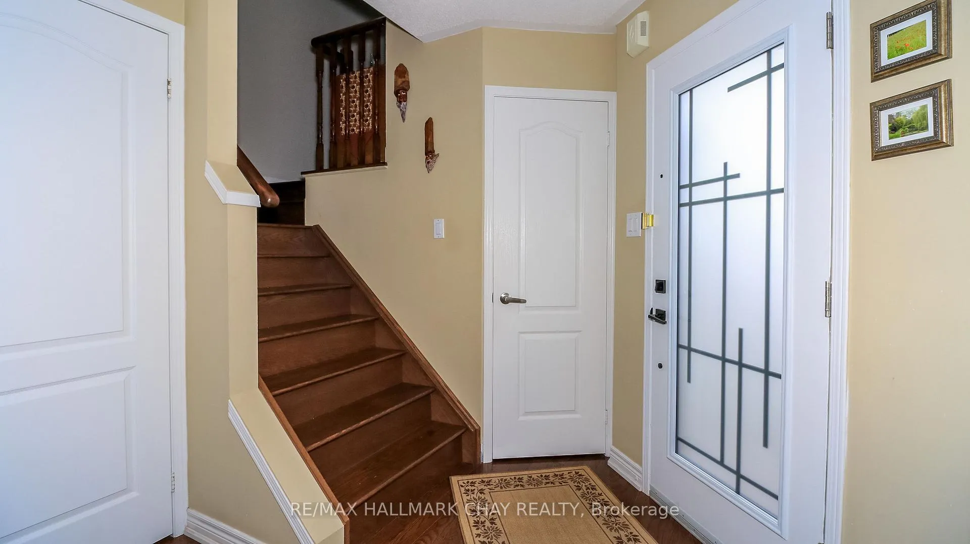 Photo 5 of 13 Bailey Court, Barrie, Allandale — HOMEH