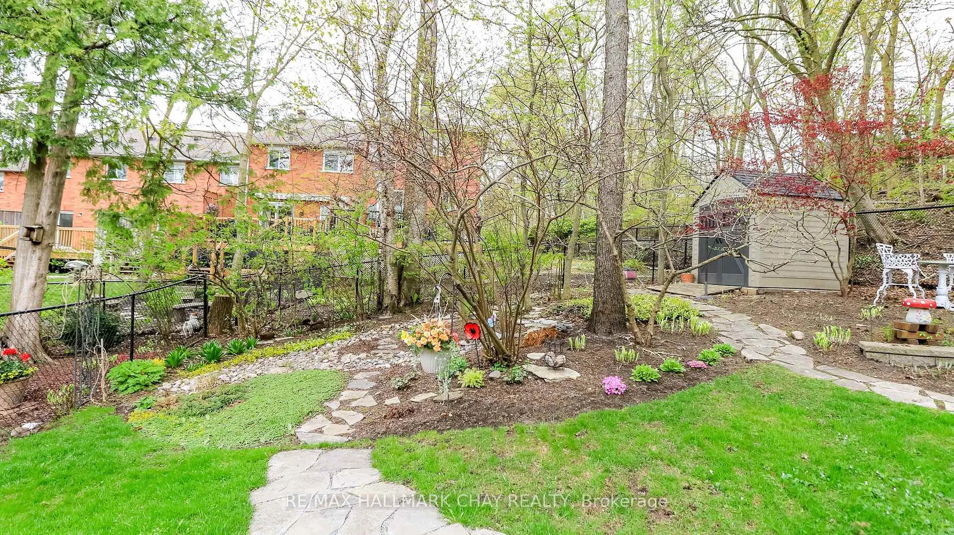 Photo 43 of 13 Bailey Court, Barrie, Allandale — HOMEH