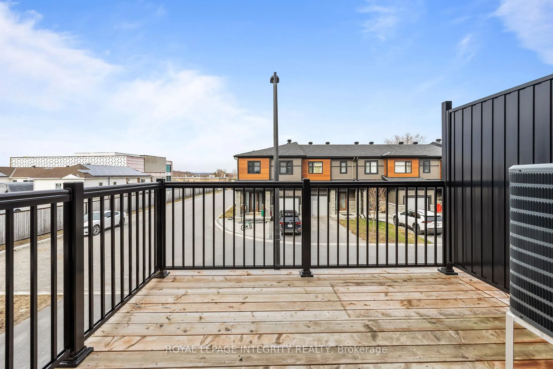 Photo 21 of 125 Attwell Private, Ottawa, Kanata - Morgan's Grant/South March — HOMEH