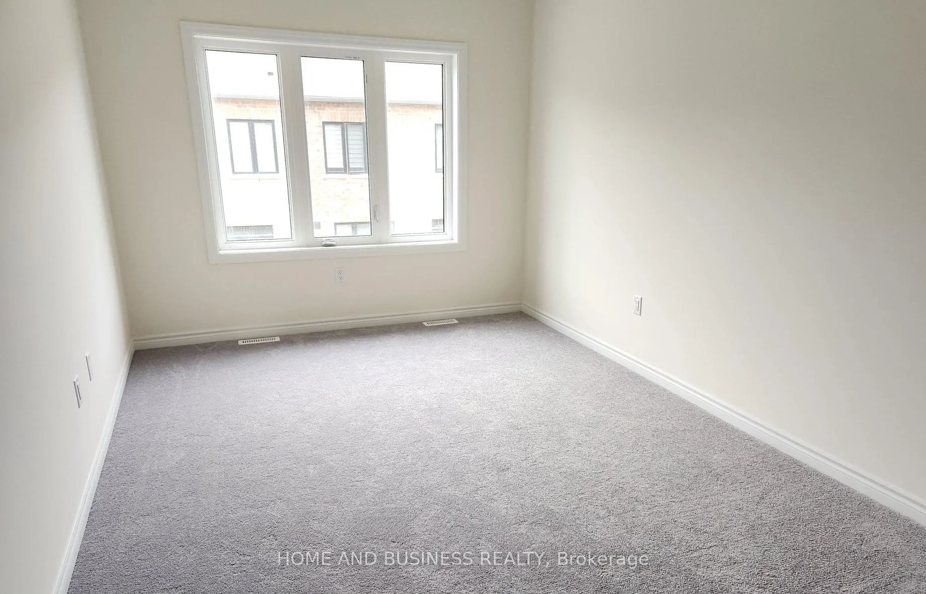 Photo 11 of 30 Hartington Street, Vaughan, Kleinburg — HOMEH