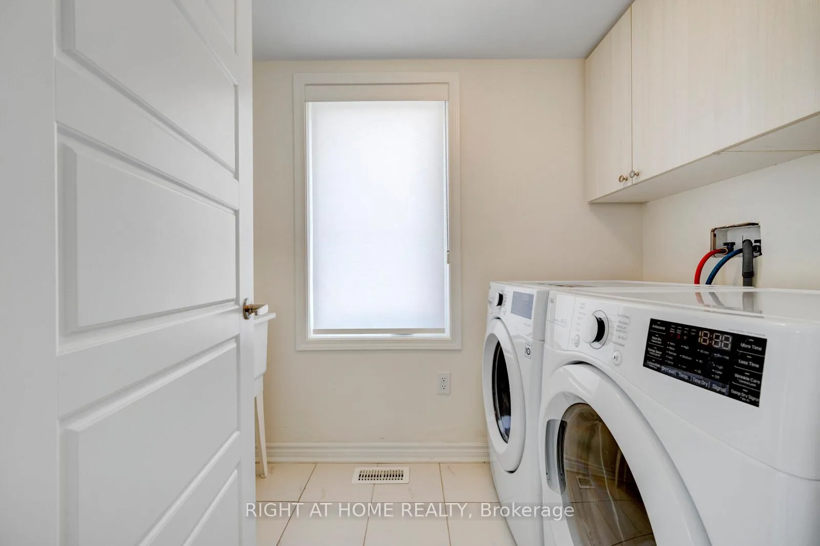 Photo 18 of Unit 7, 1125 Leger Way, Milton, Ford — HOMEH