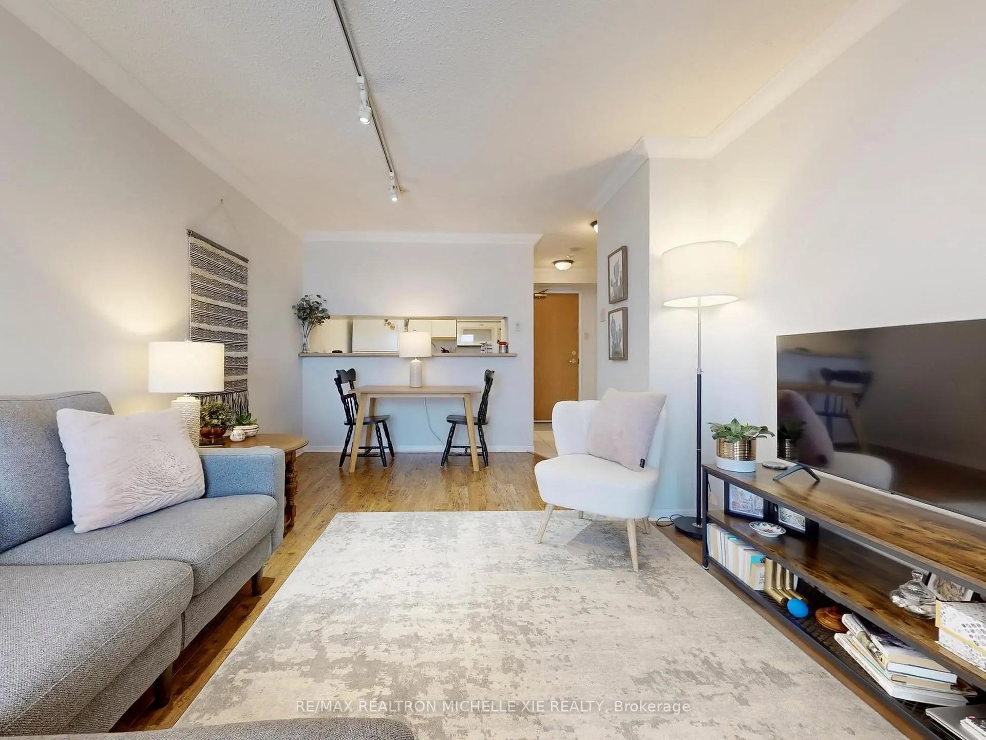 Photo 2 of Unit 1012, 75 Ellen Street, Barrie, City Centre — HOMEH