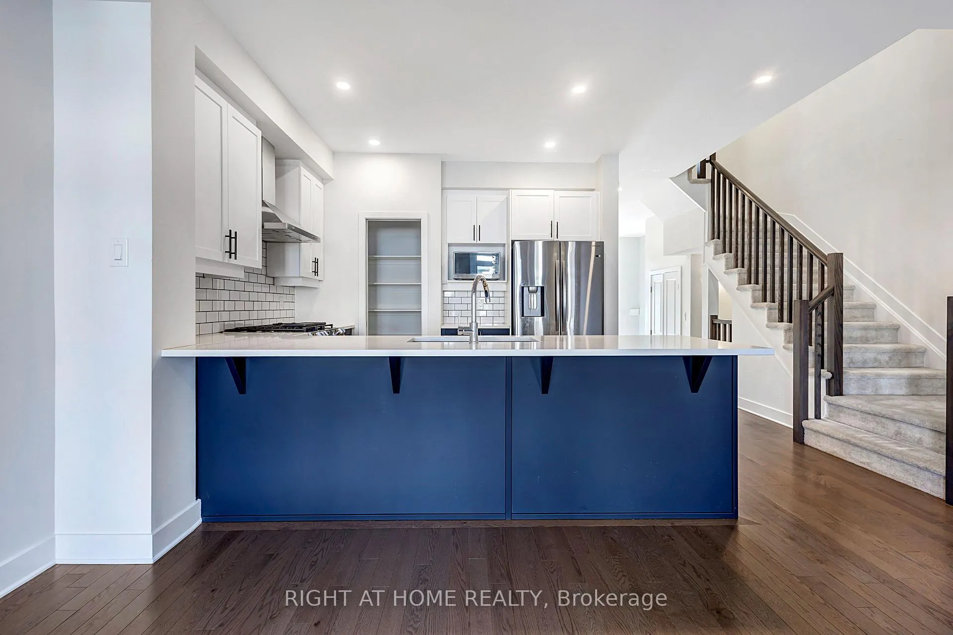 Photo 8 of 500 Triangle Street, Ottawa, Kanata - Emerald Meadows/Trailwest — HOMEH