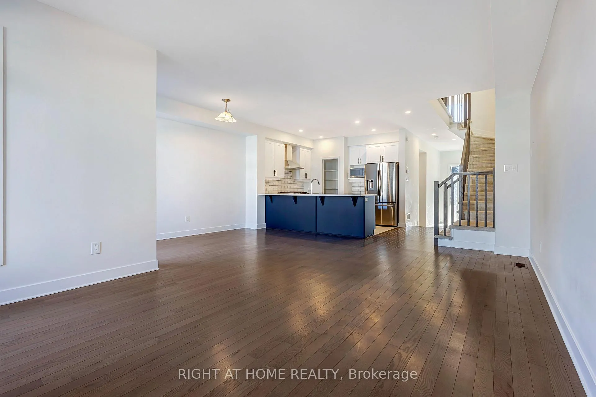 Photo 10 of 500 Triangle Street, Ottawa, Kanata - Emerald Meadows/Trailwest — HOMEH