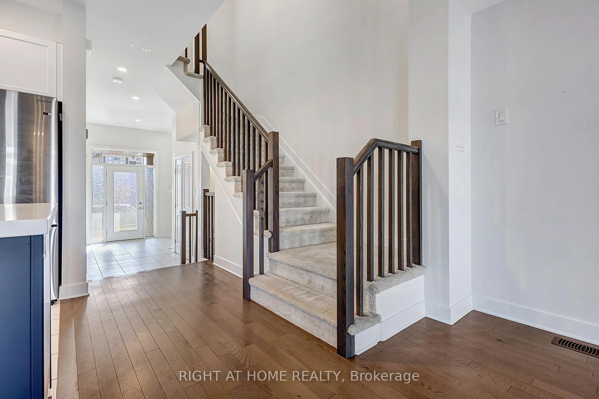 Photo 13 of 500 Triangle Street, Ottawa, Kanata - Emerald Meadows/Trailwest — HOMEH