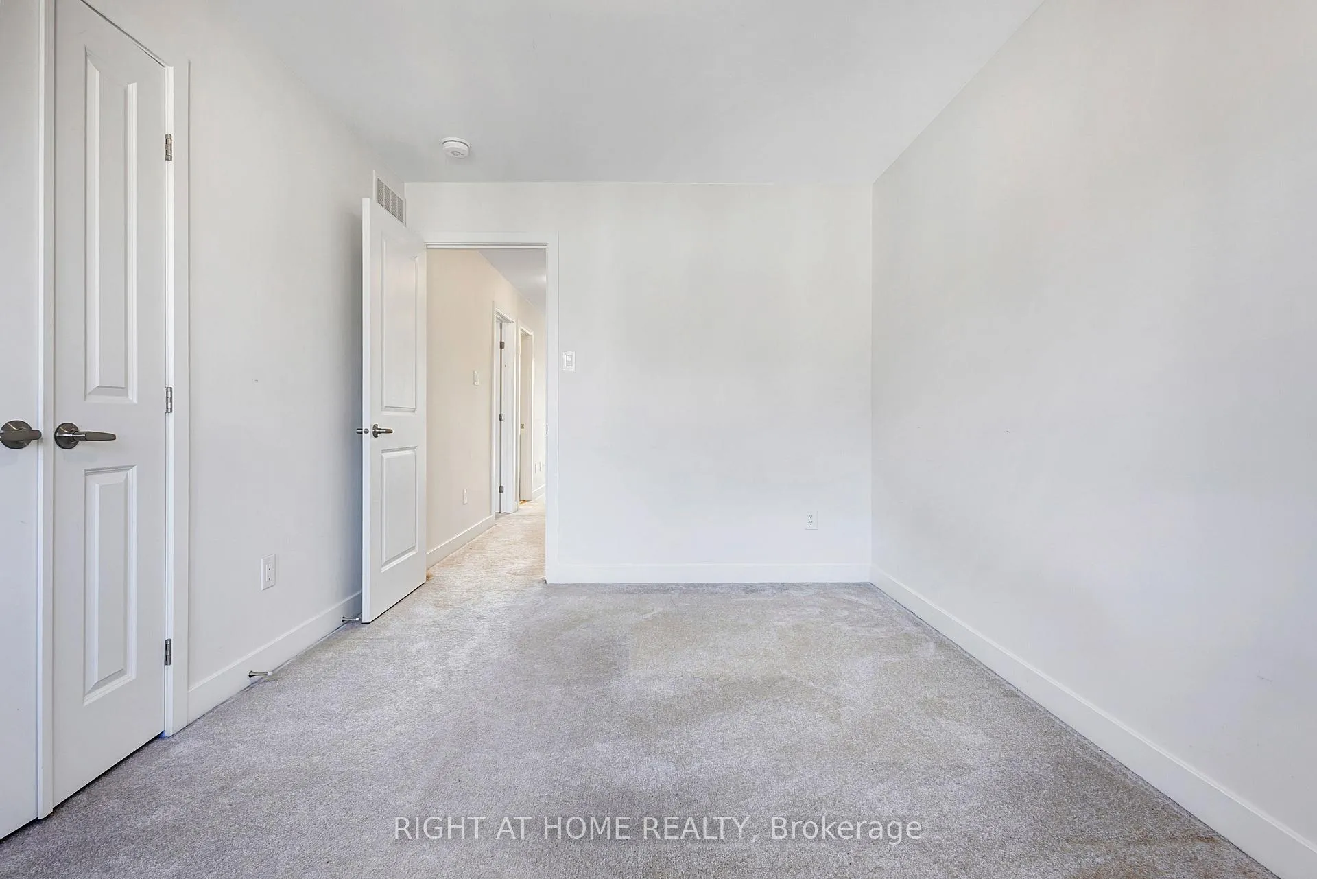 Photo 21 of 500 Triangle Street, Ottawa, Kanata - Emerald Meadows/Trailwest — HOMEH