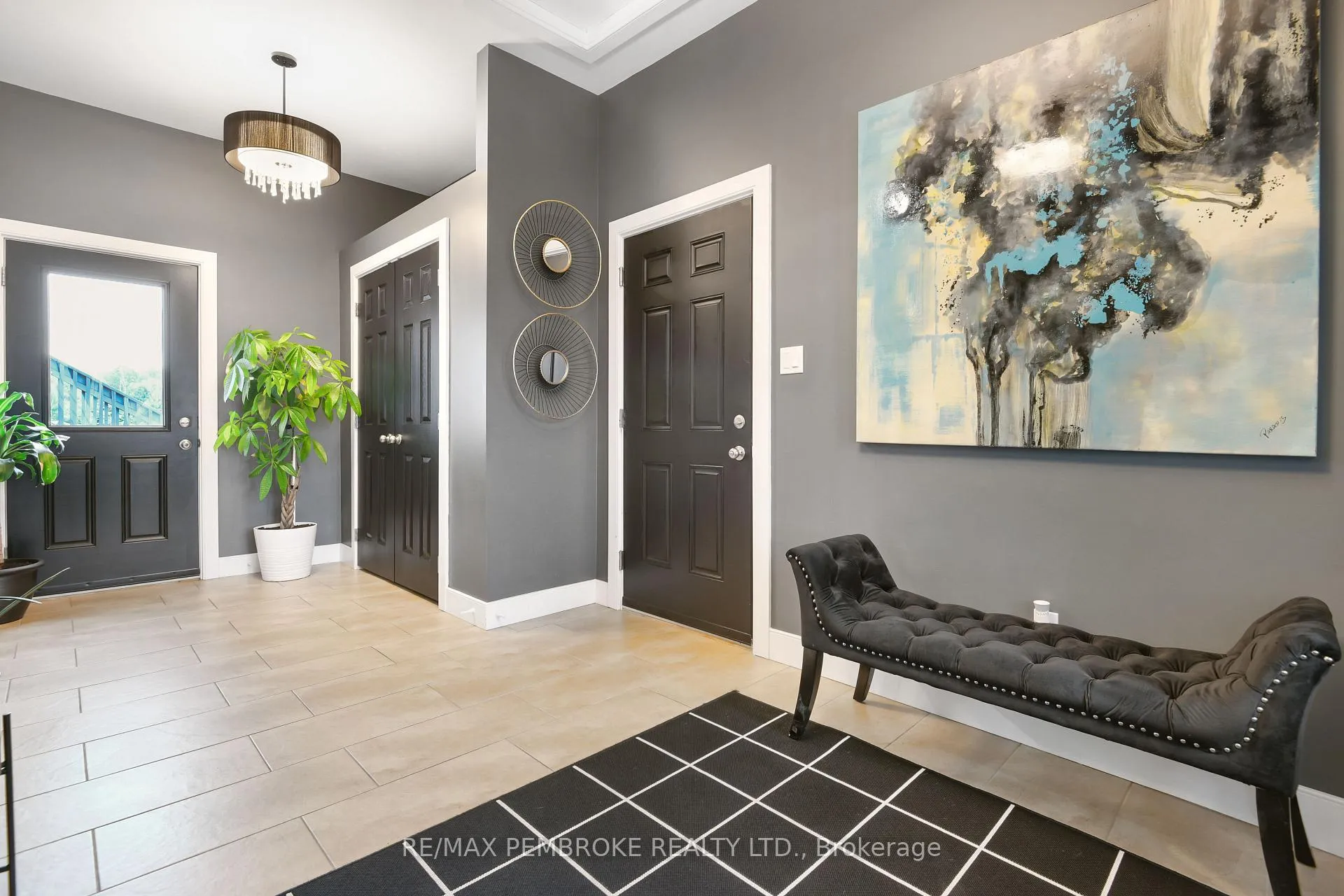 Photo 5 of 35 Vera Crescent, Whitewater Region, Beachburg — HOMEH