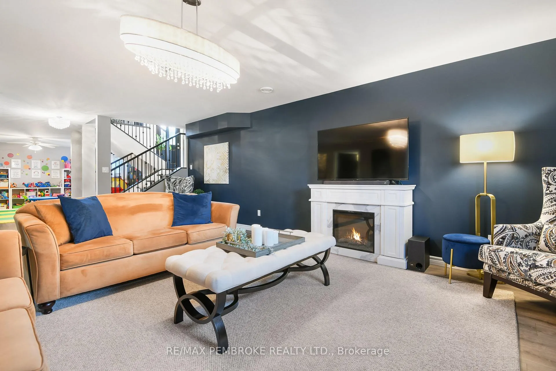 Photo 26 of 35 Vera Crescent, Whitewater Region, Beachburg — HOMEH