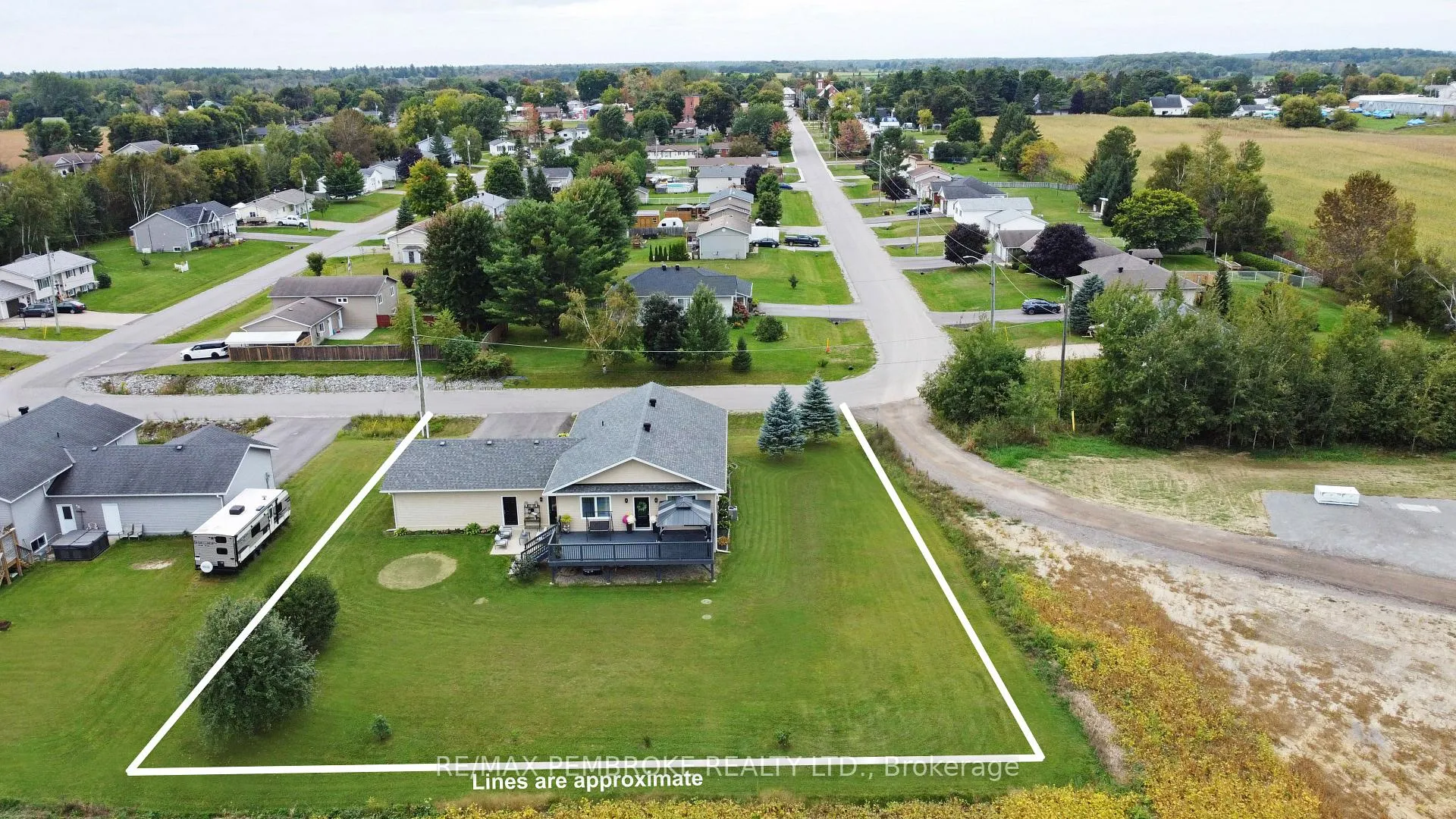 Photo 44 of 35 Vera Crescent, Whitewater Region, Beachburg — HOMEH