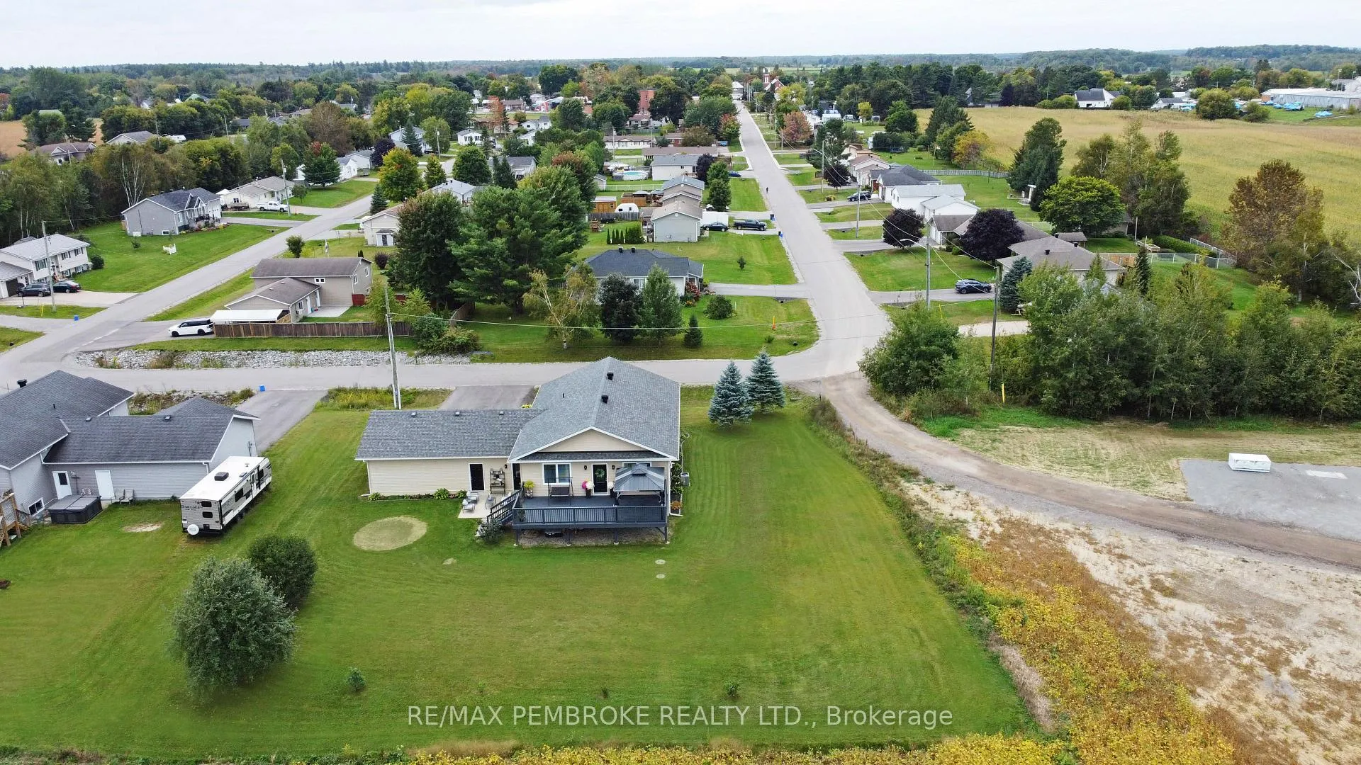 Photo 45 of 35 Vera Crescent, Whitewater Region, Beachburg — HOMEH
