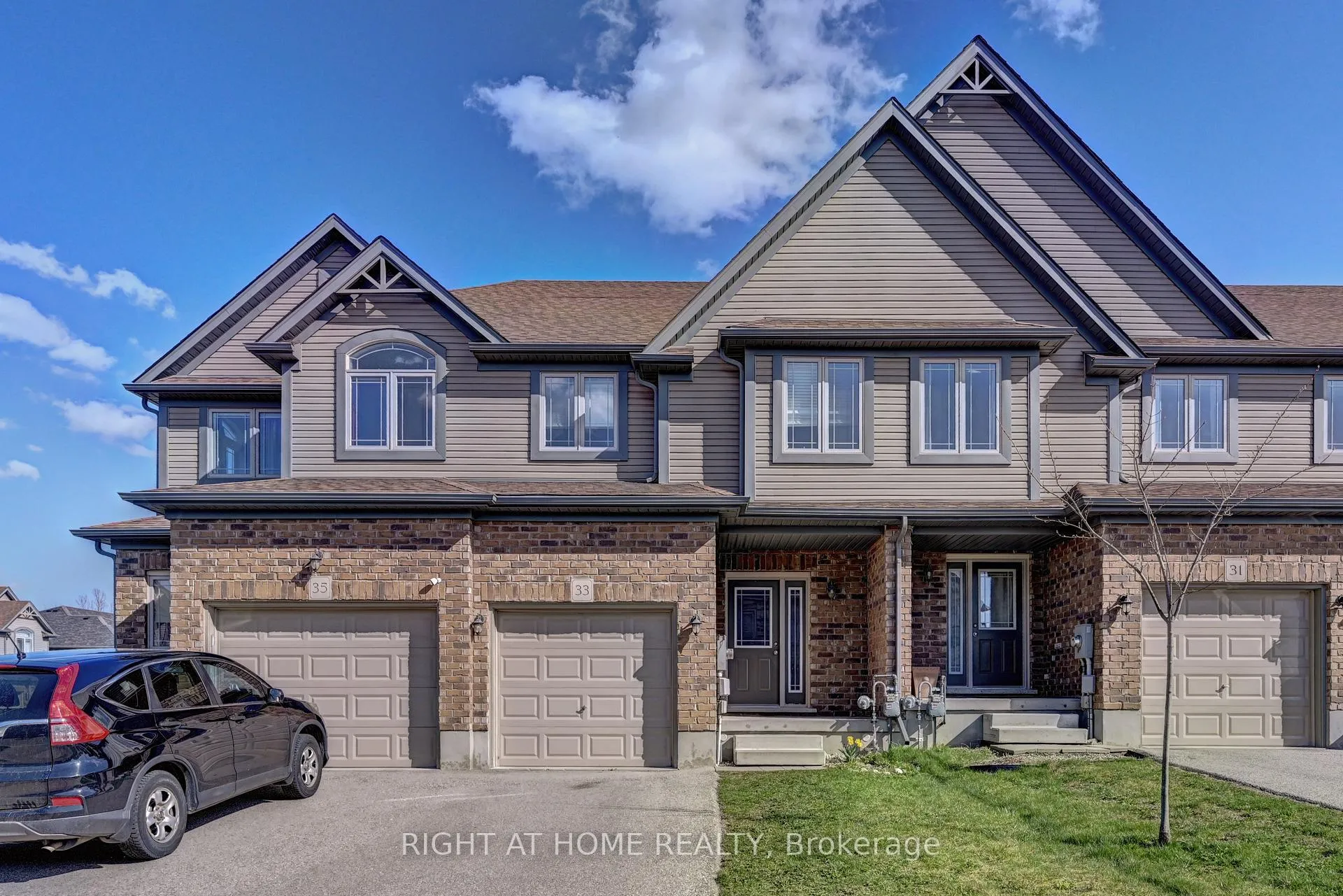 Photo 1 of 33 Mussen Street, Guelph, Victoria North — HOMEH