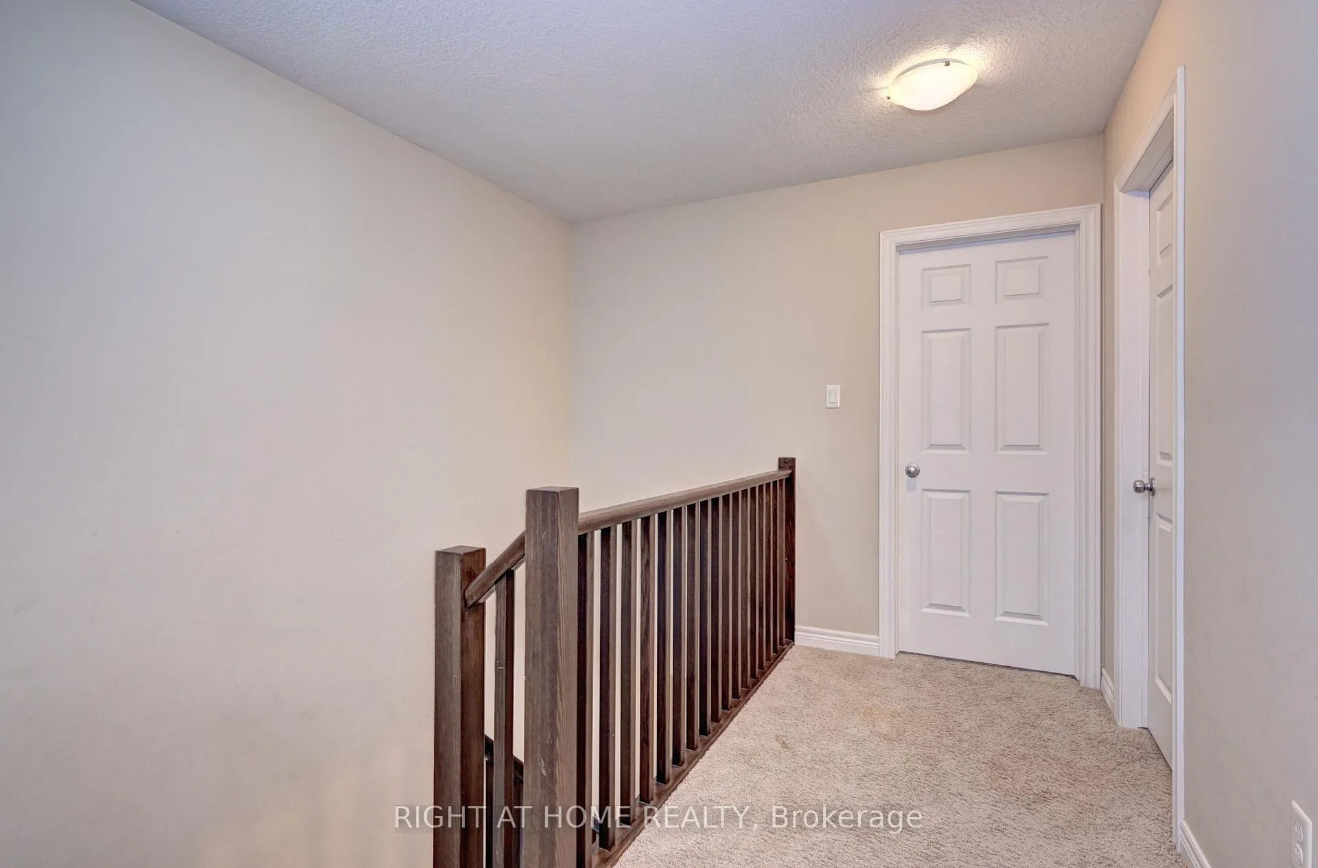Photo 16 of 33 Mussen Street, Guelph, Victoria North — HOMEH
