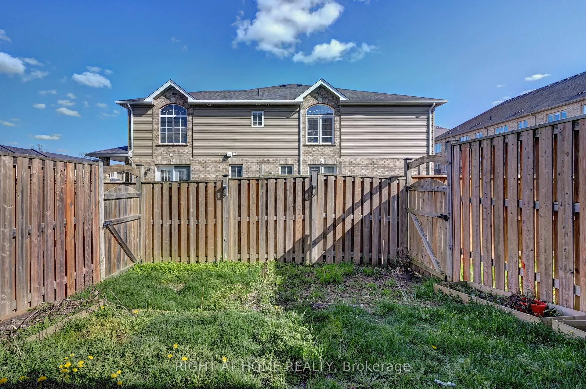 Photo 28 of 33 Mussen Street, Guelph, Victoria North — HOMEH