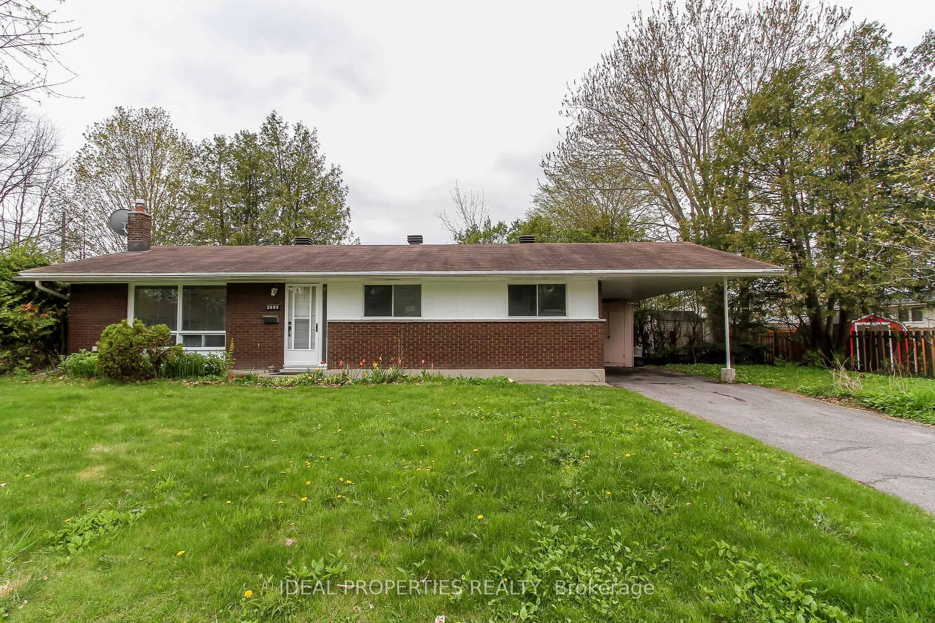 Photo 1 of 2699 Stone Crescent, Ottawa, Redwood Park — HOMEH