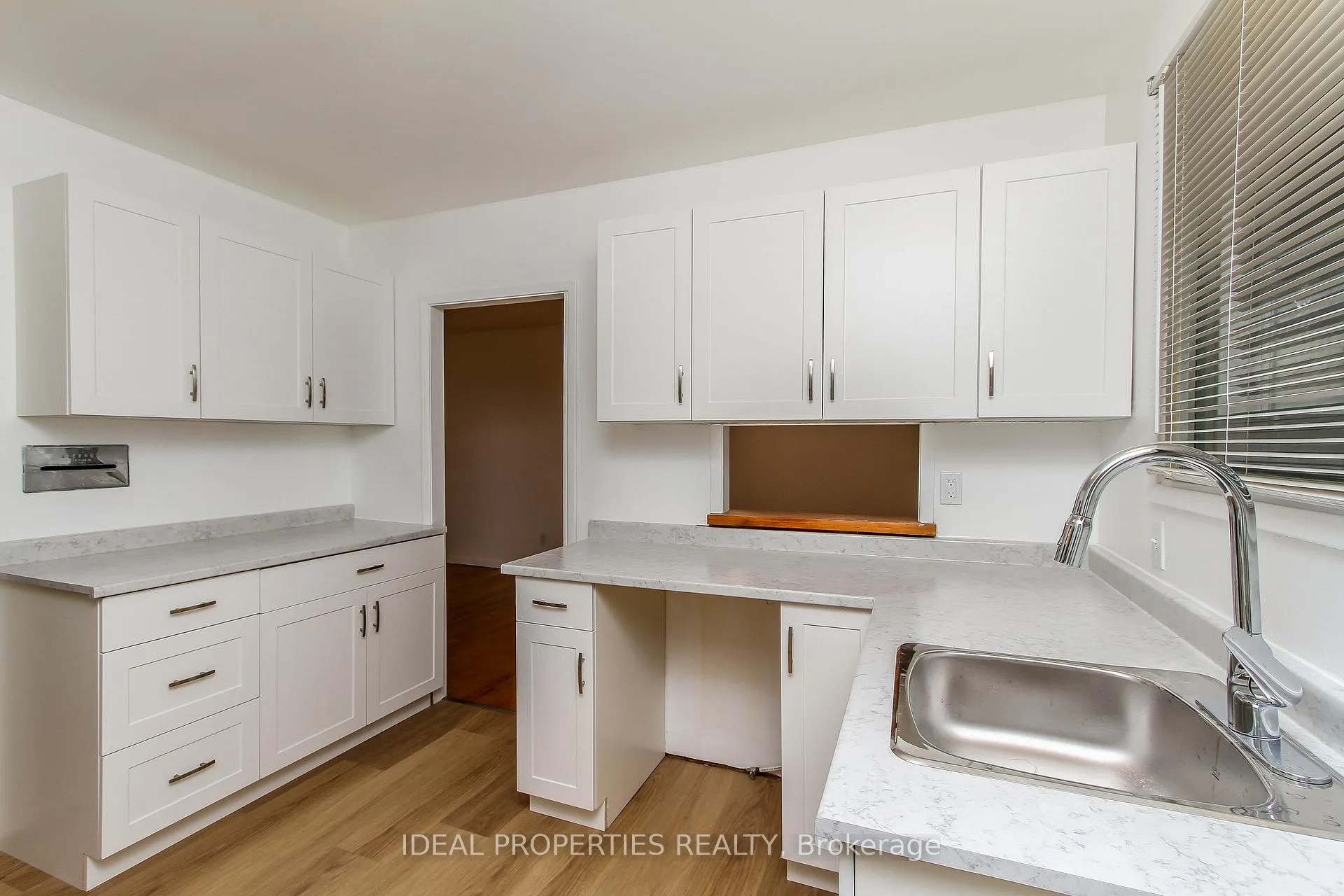 Photo 11 of 2699 Stone Crescent, Ottawa, Redwood Park — HOMEH