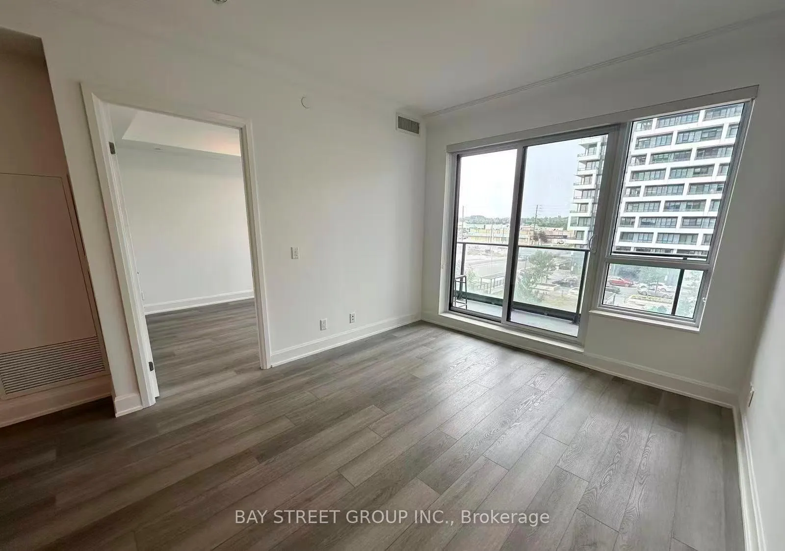 Photo 9 of Unit 2109, 8 Water Walk Drive, Markham, Unionville — HOMEH